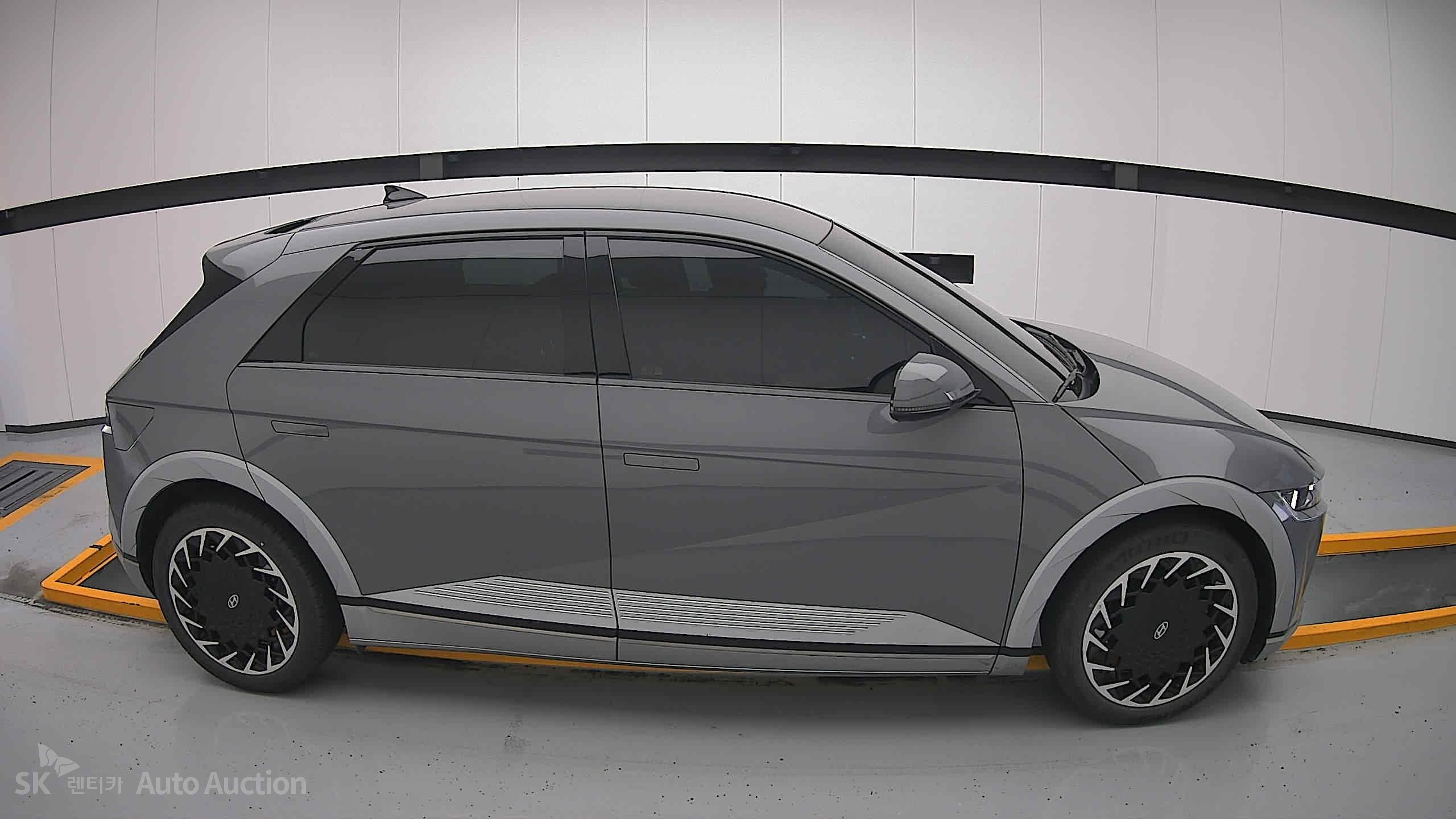 هيونداي Ioniq 2022 — صورة 19