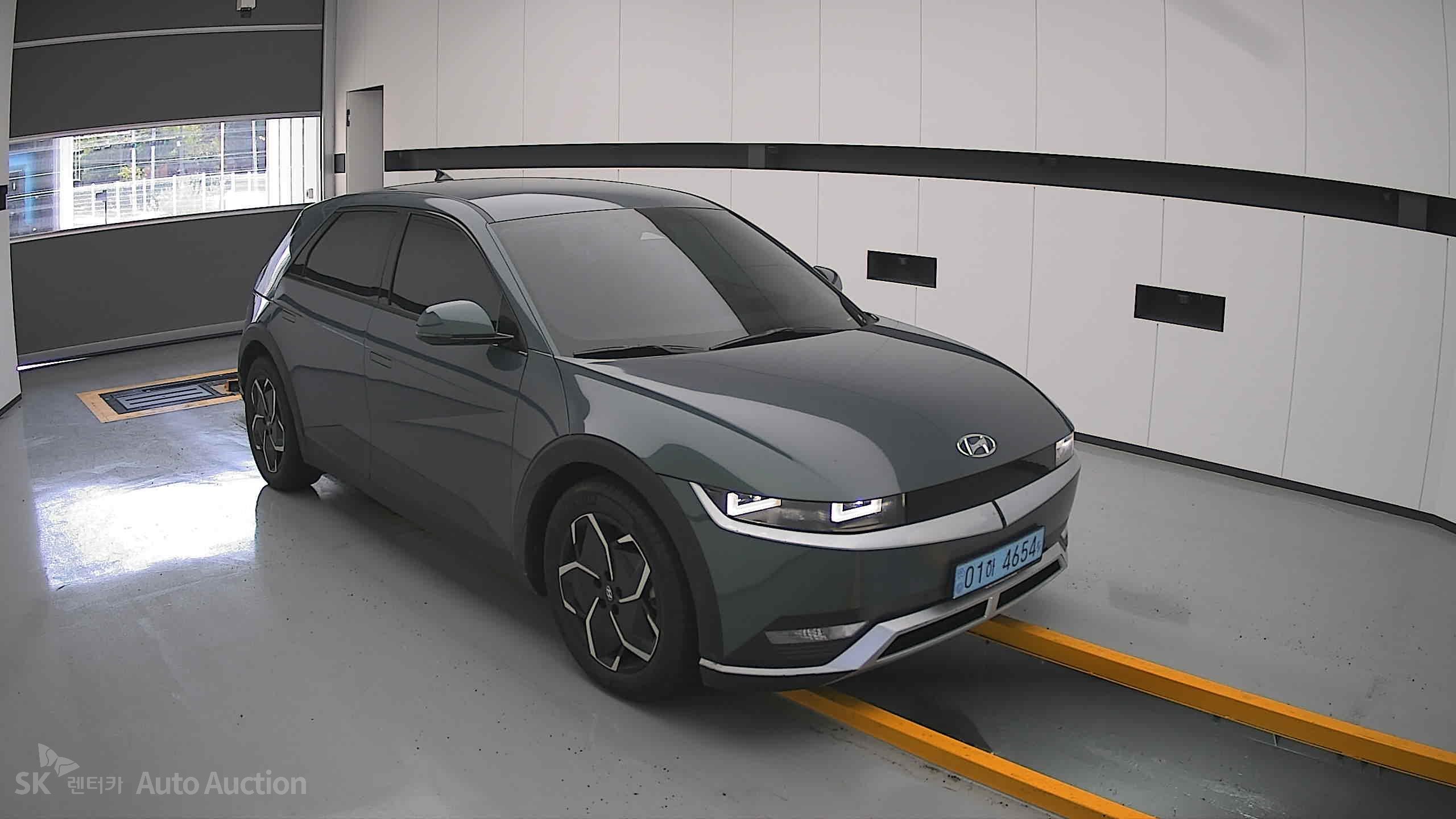 هيونداي Ioniq 2023 — صورة 21