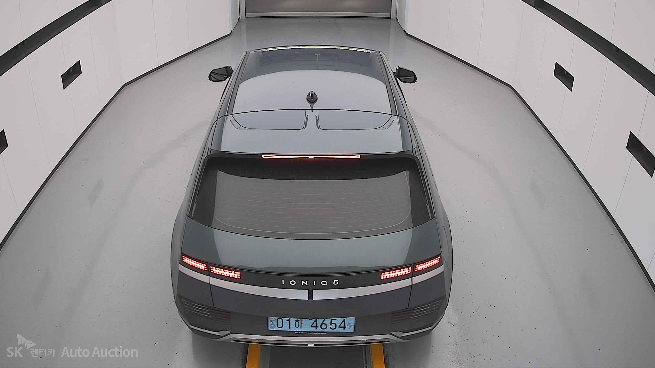 هيونداي Ioniq 2023 — صورة 23