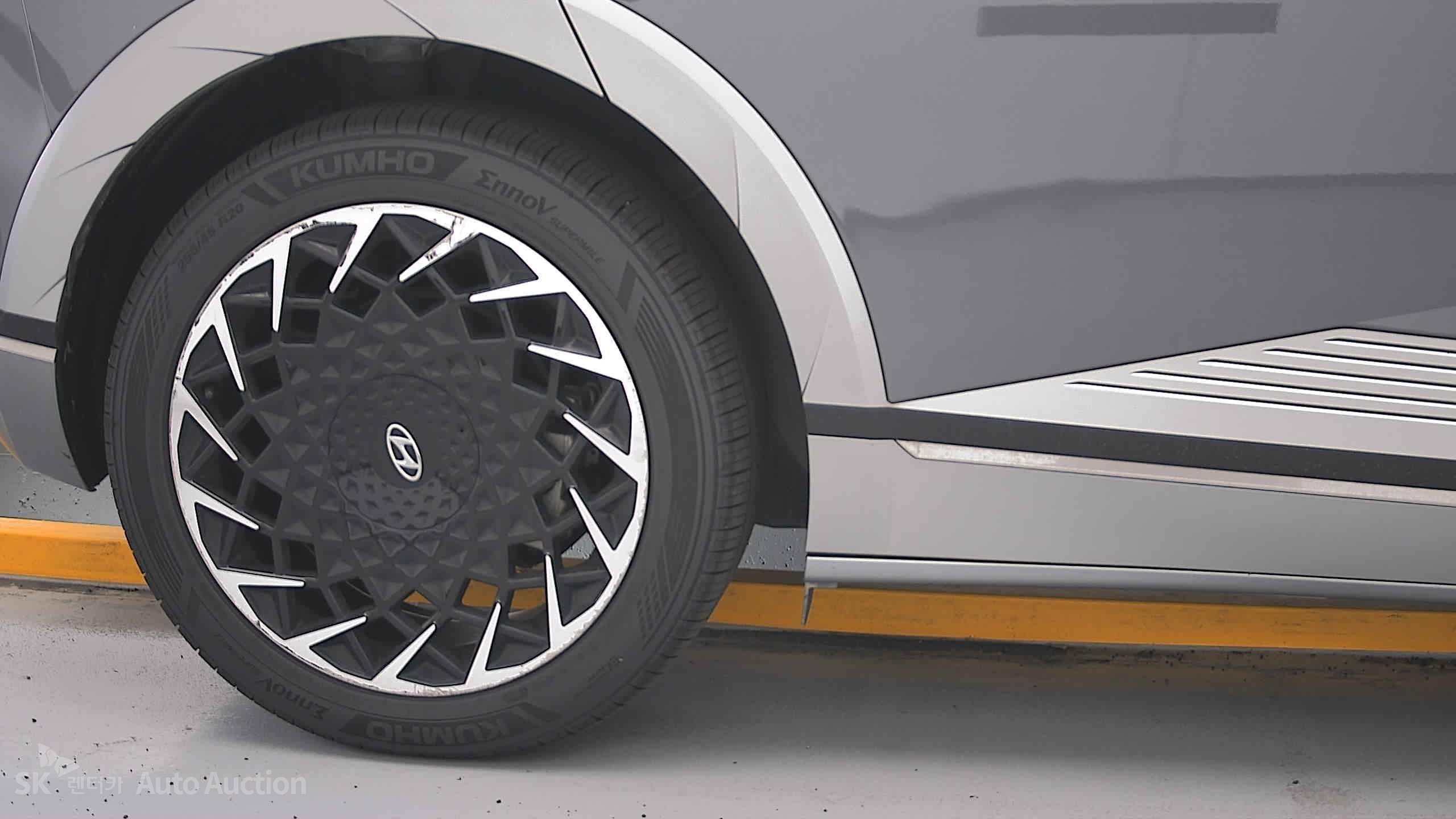 هيونداي Ioniq 2023 — صورة 27