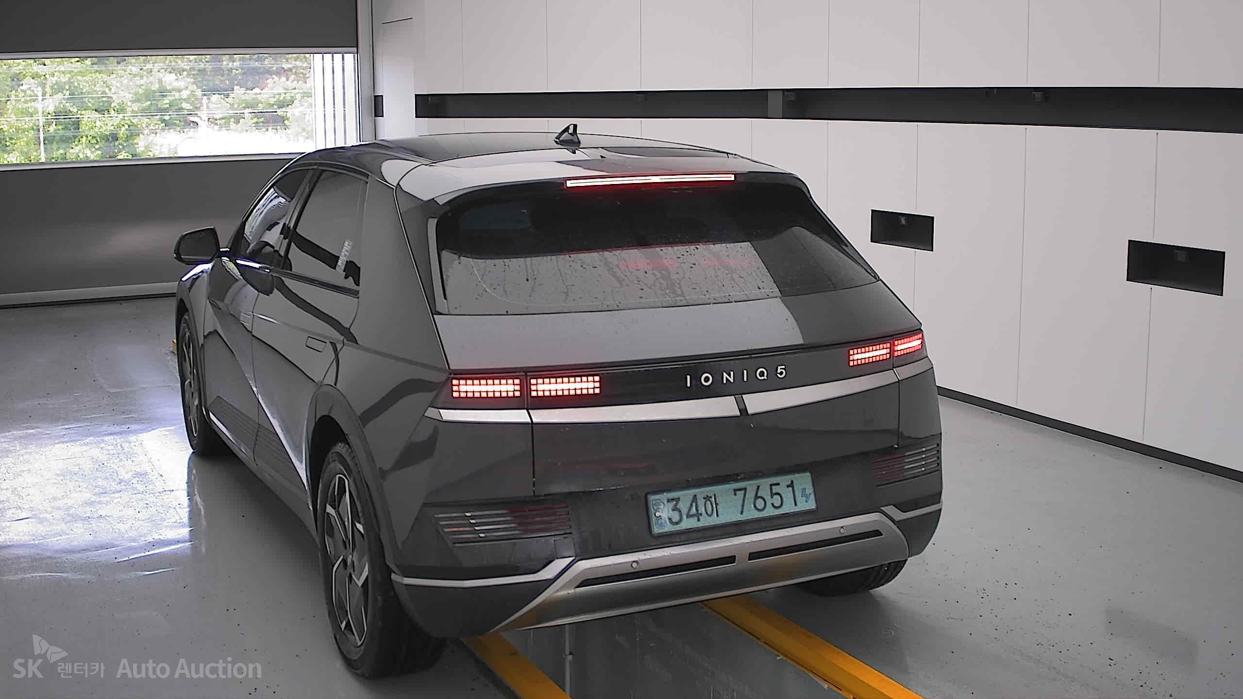 هيونداي Ioniq 2023 — صورة 15
