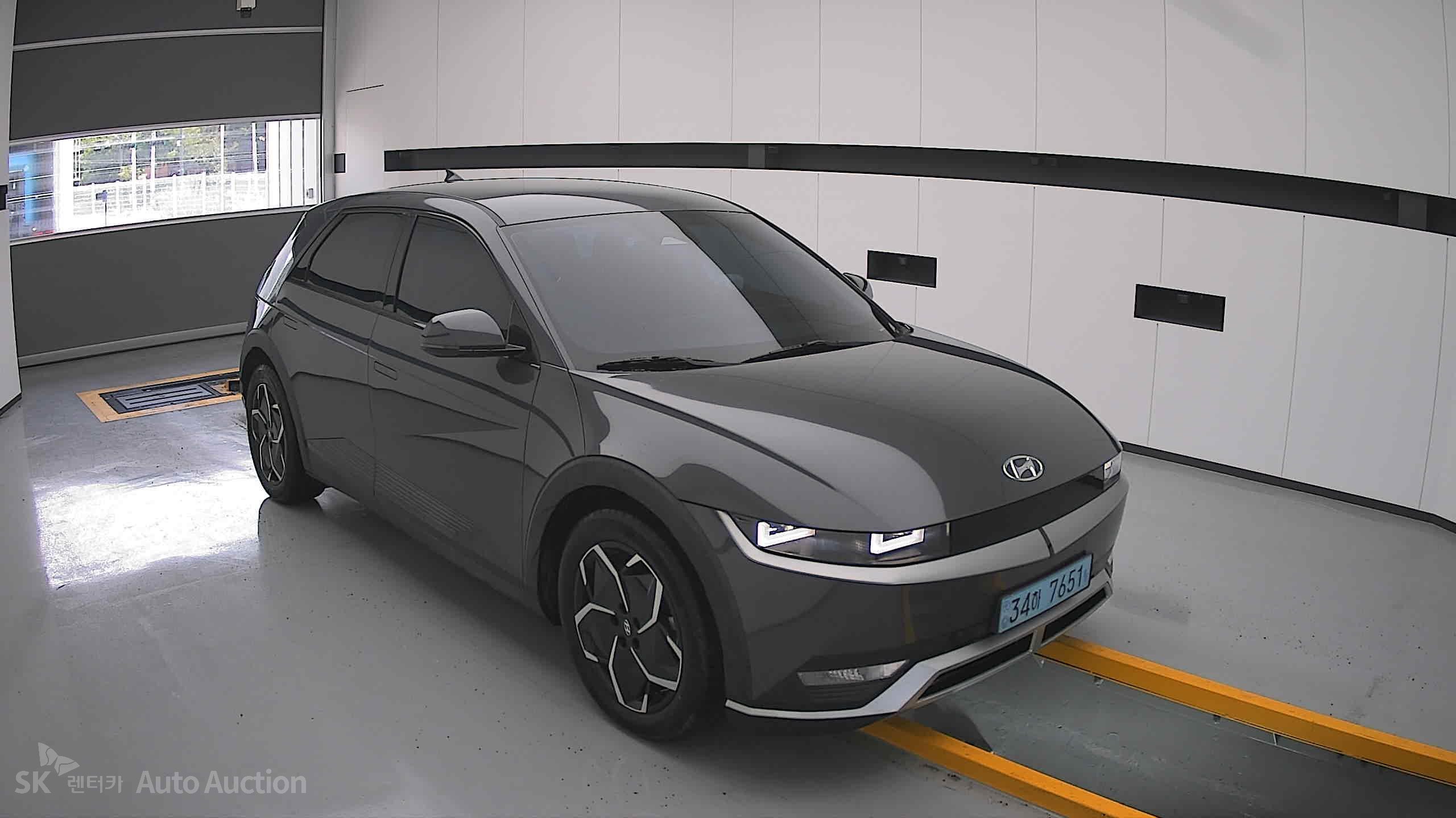 هيونداي Ioniq 2023 — صورة 21