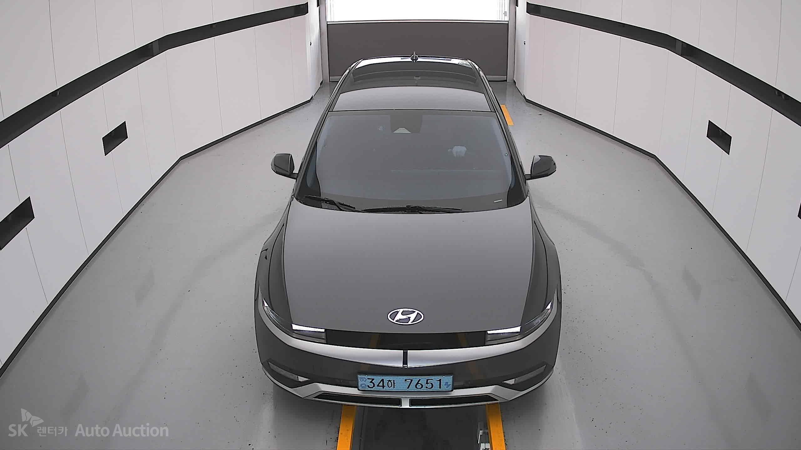 هيونداي Ioniq 2023 — صورة 24