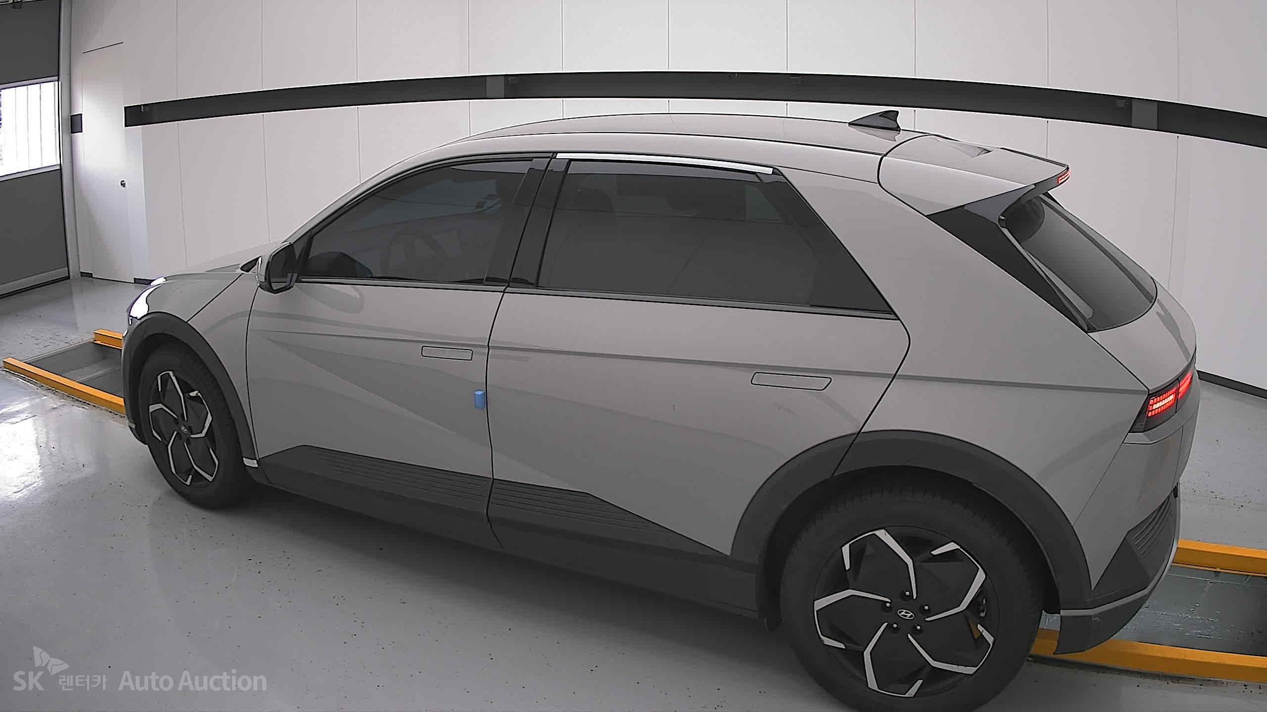 2022 - hyundai ioniq