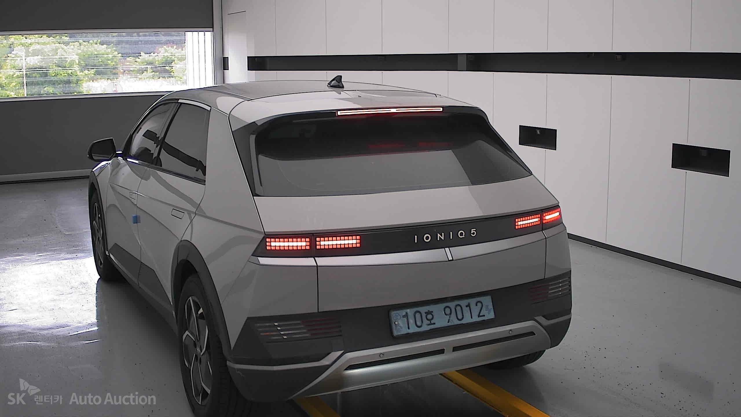 2022 - hyundai ioniq