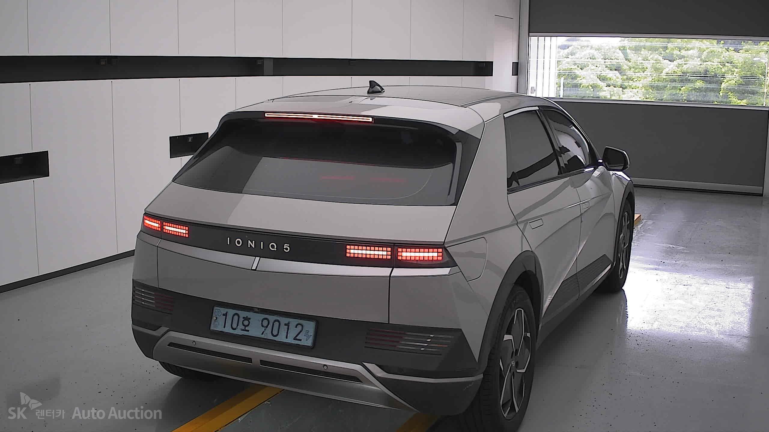 2022 - hyundai ioniq