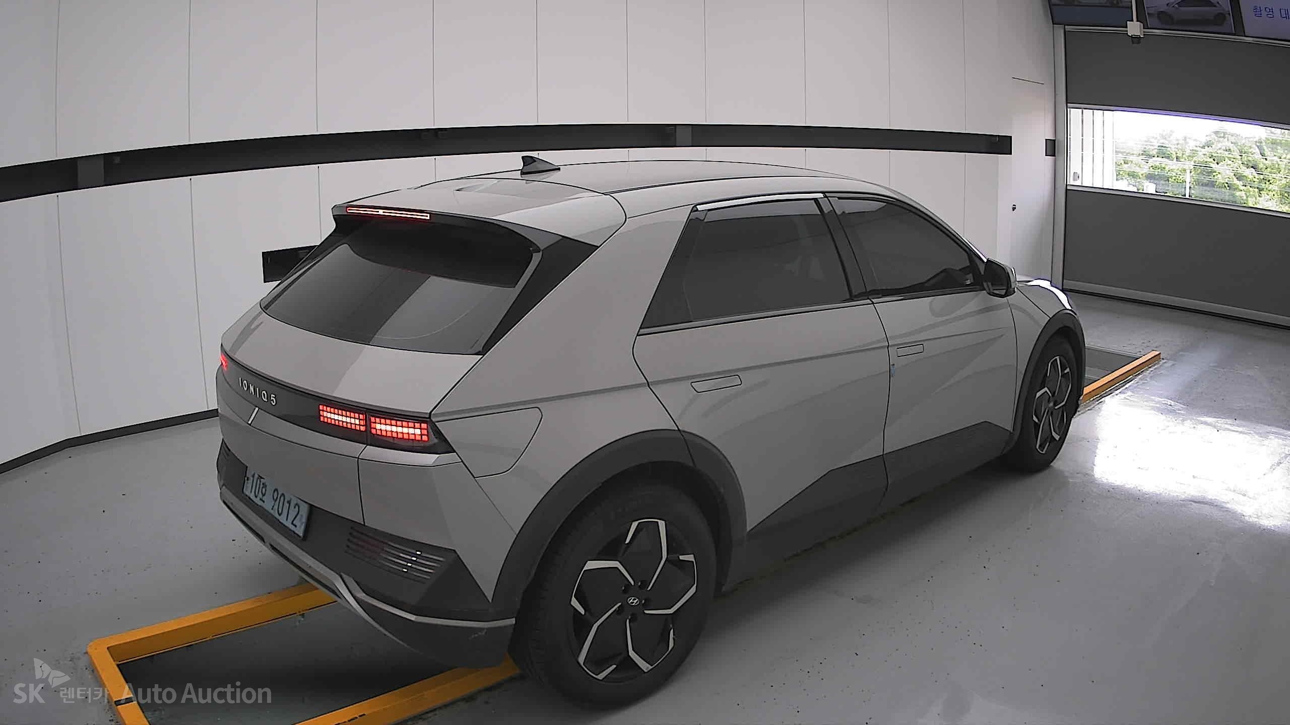 2022 - hyundai ioniq
