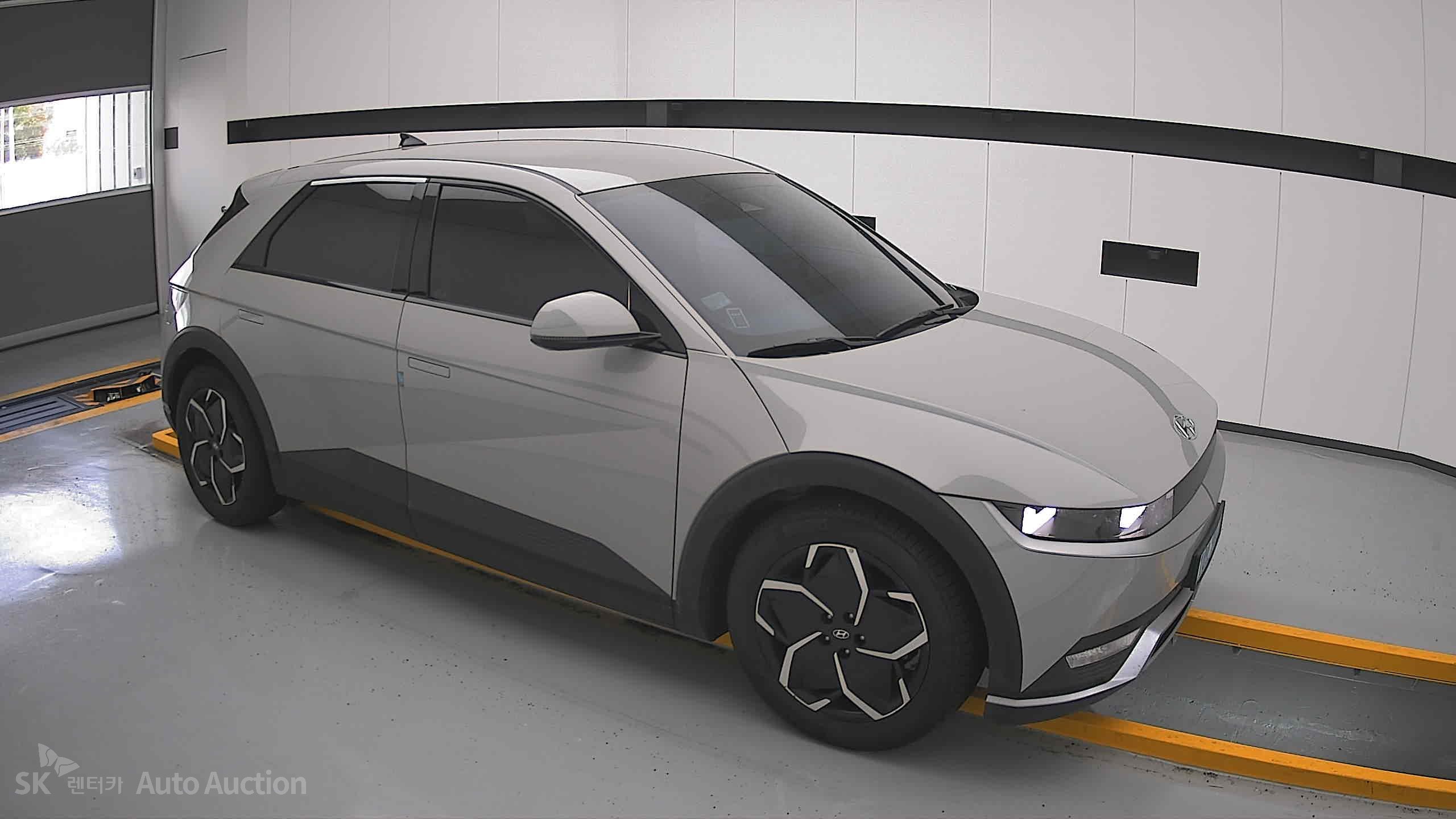 2022 - hyundai ioniq