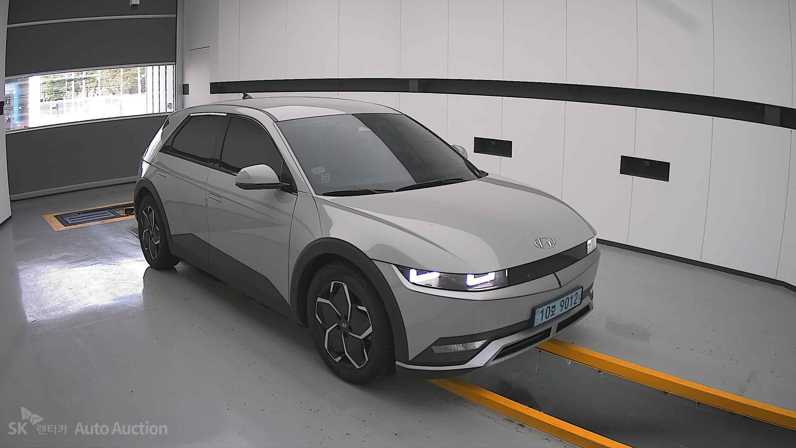 2022 - hyundai ioniq