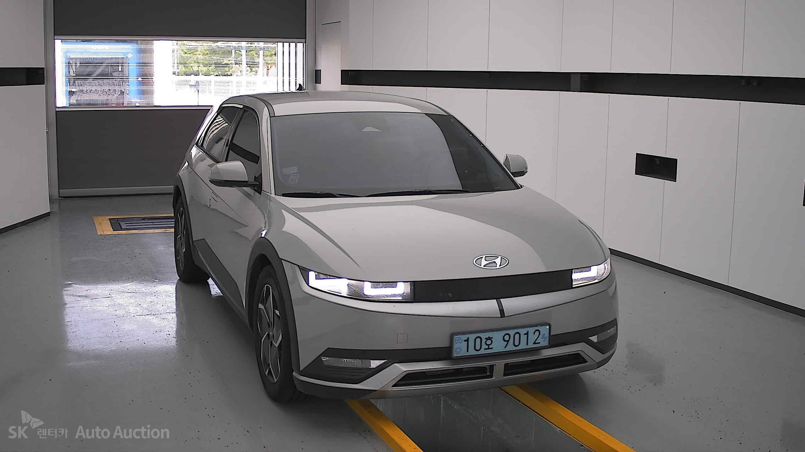 2022 - hyundai ioniq