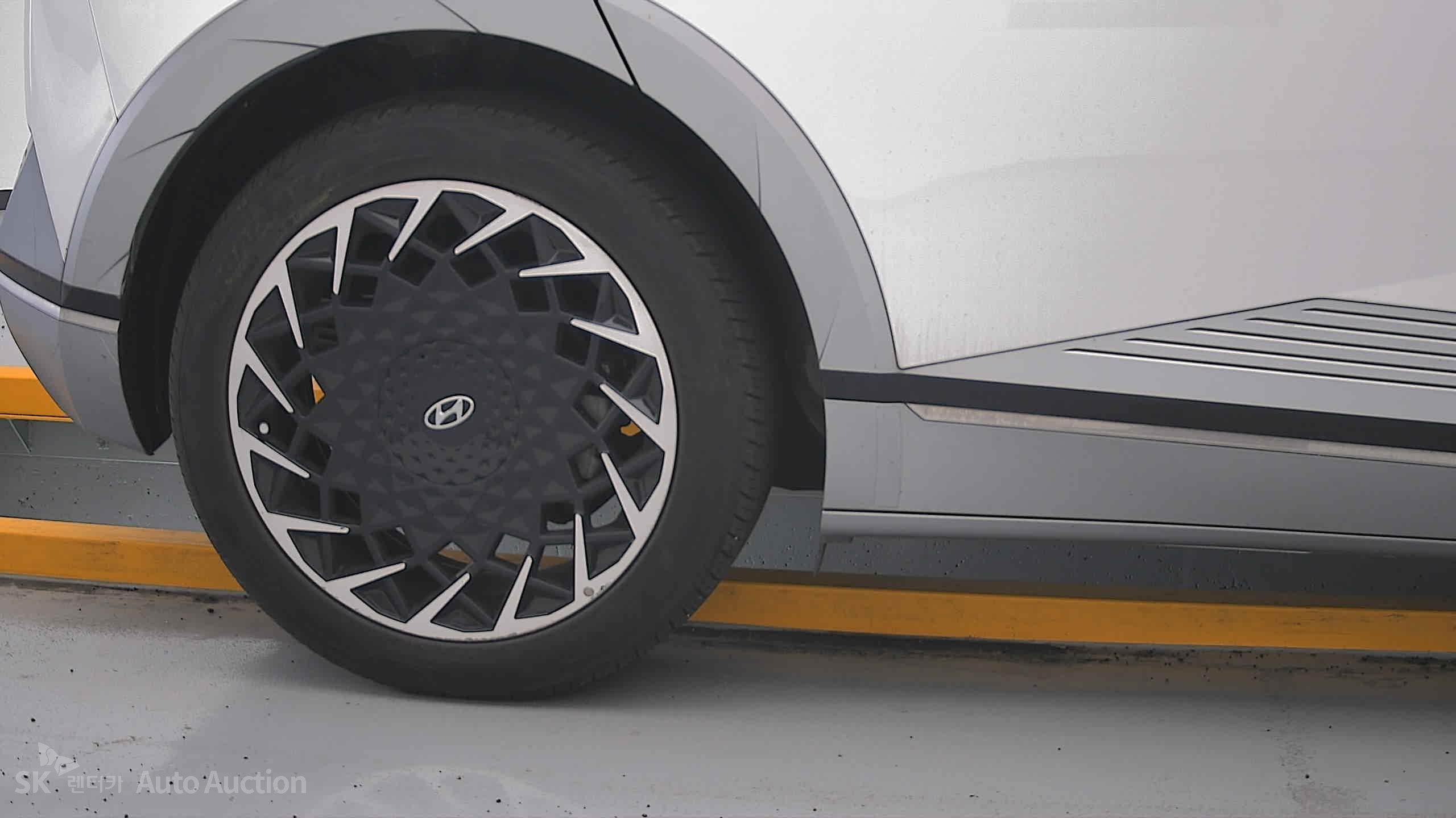 هيونداي Ioniq 2022 — صورة 27