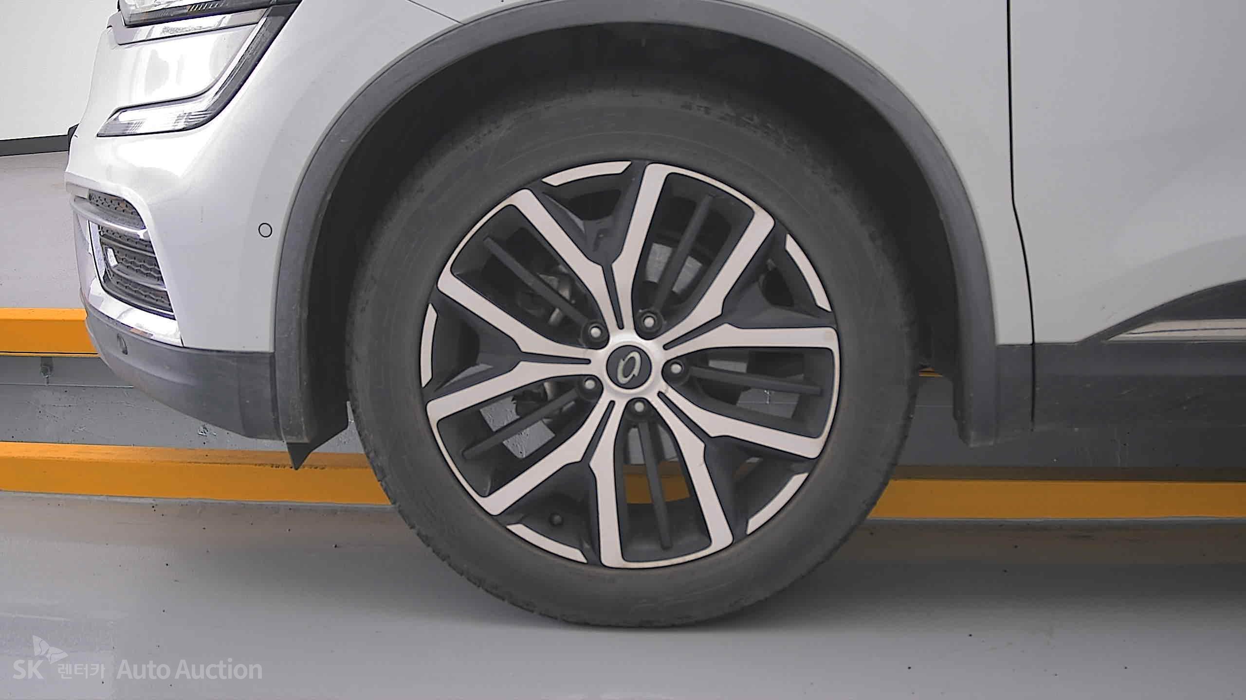 Renault Samsung Qm6 2023 — صورة 17