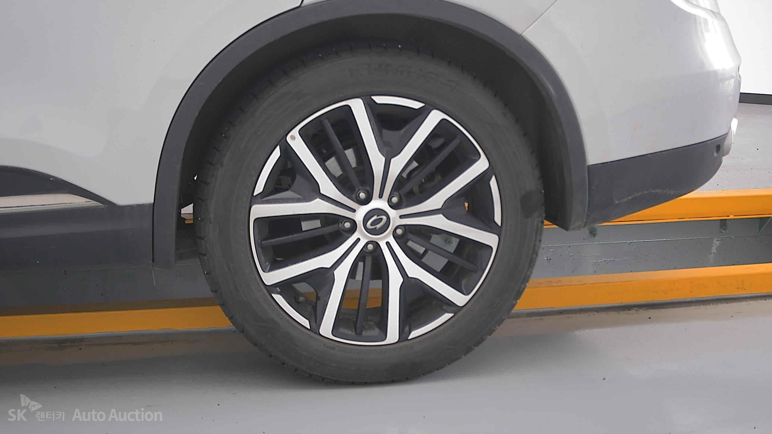 Renault Samsung Qm6 2023 — صورة 18