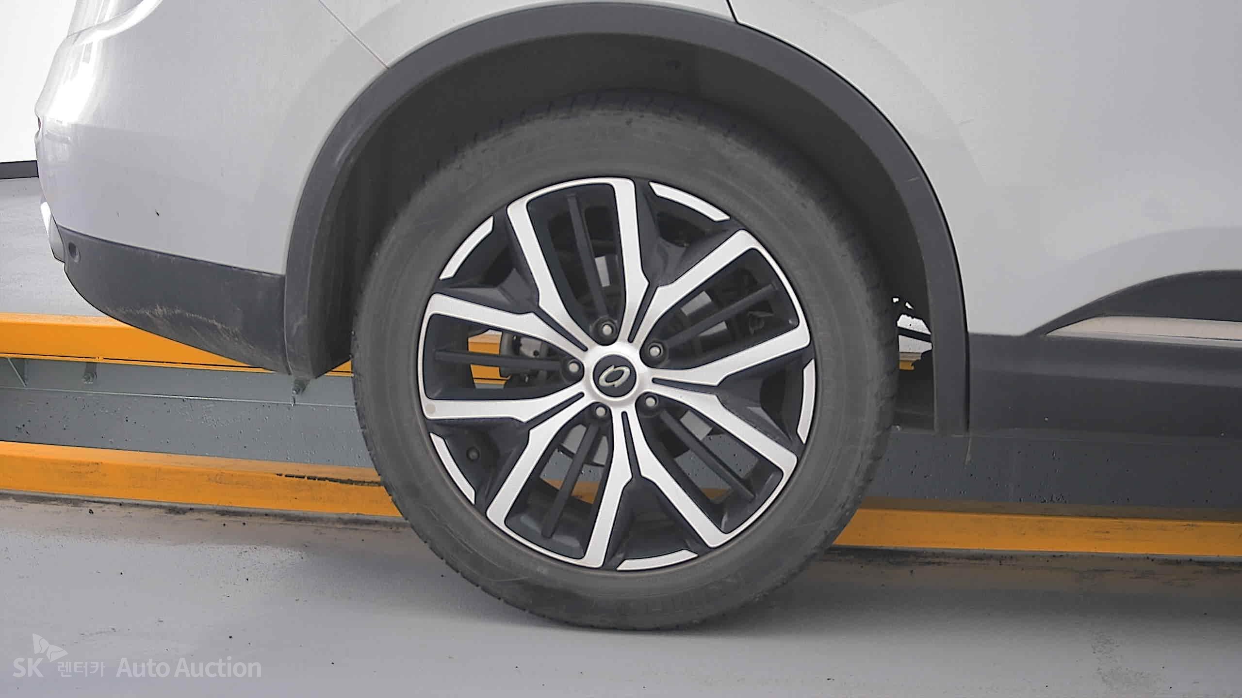 Renault Samsung Qm6 2023 — صورة 19