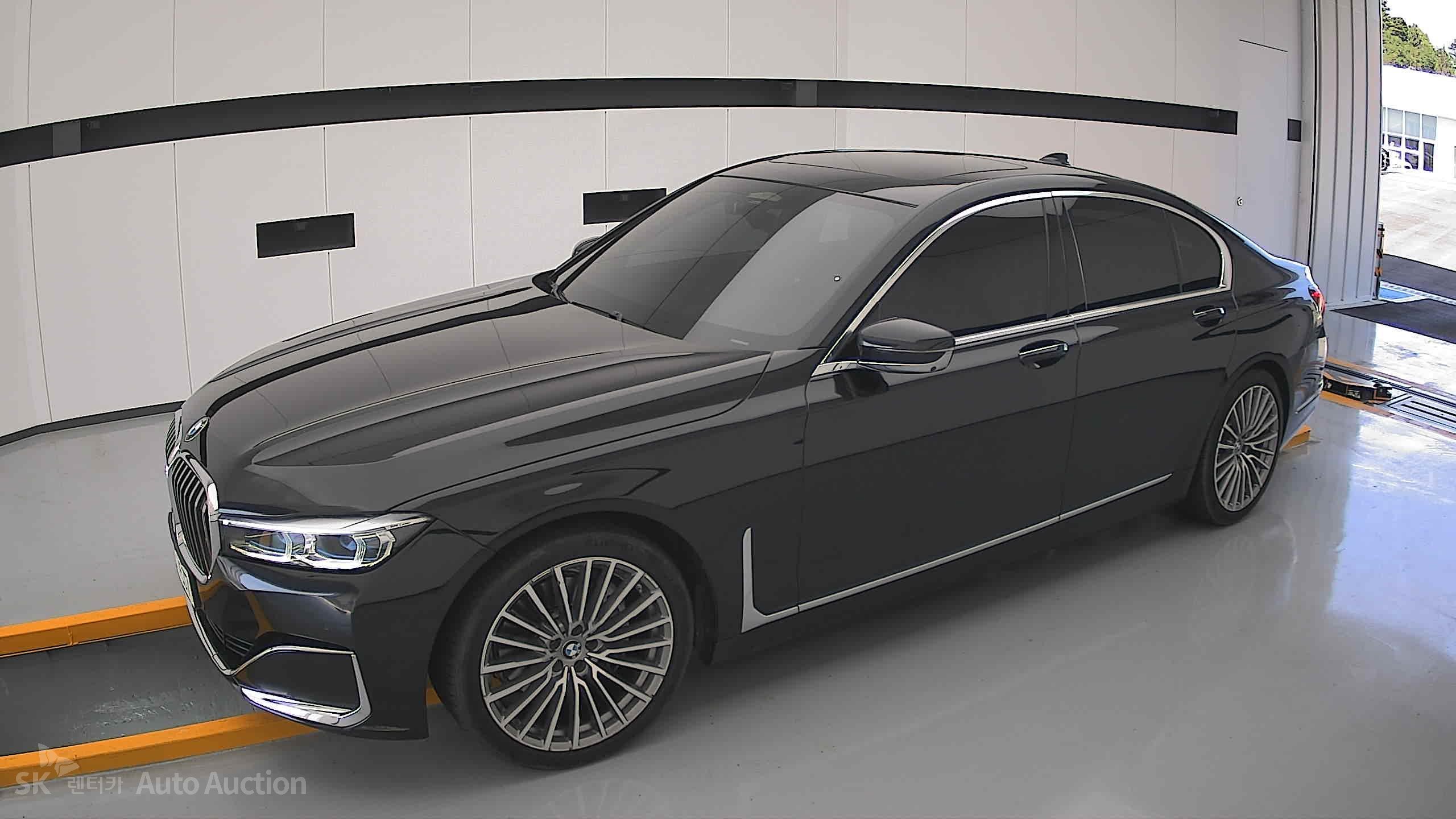 Bmw 7 Series 2022 — صورة 12