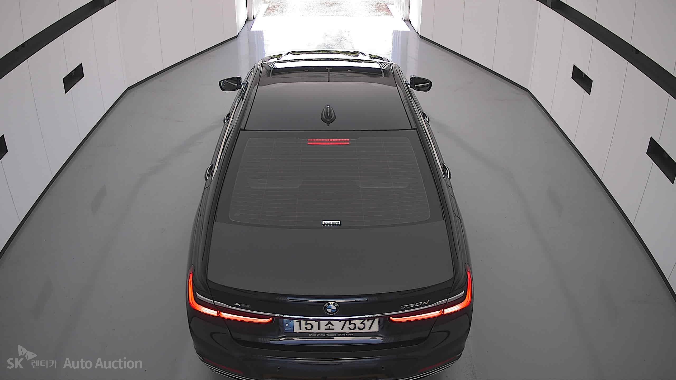 Bmw 7 Series 2022 — صورة 23