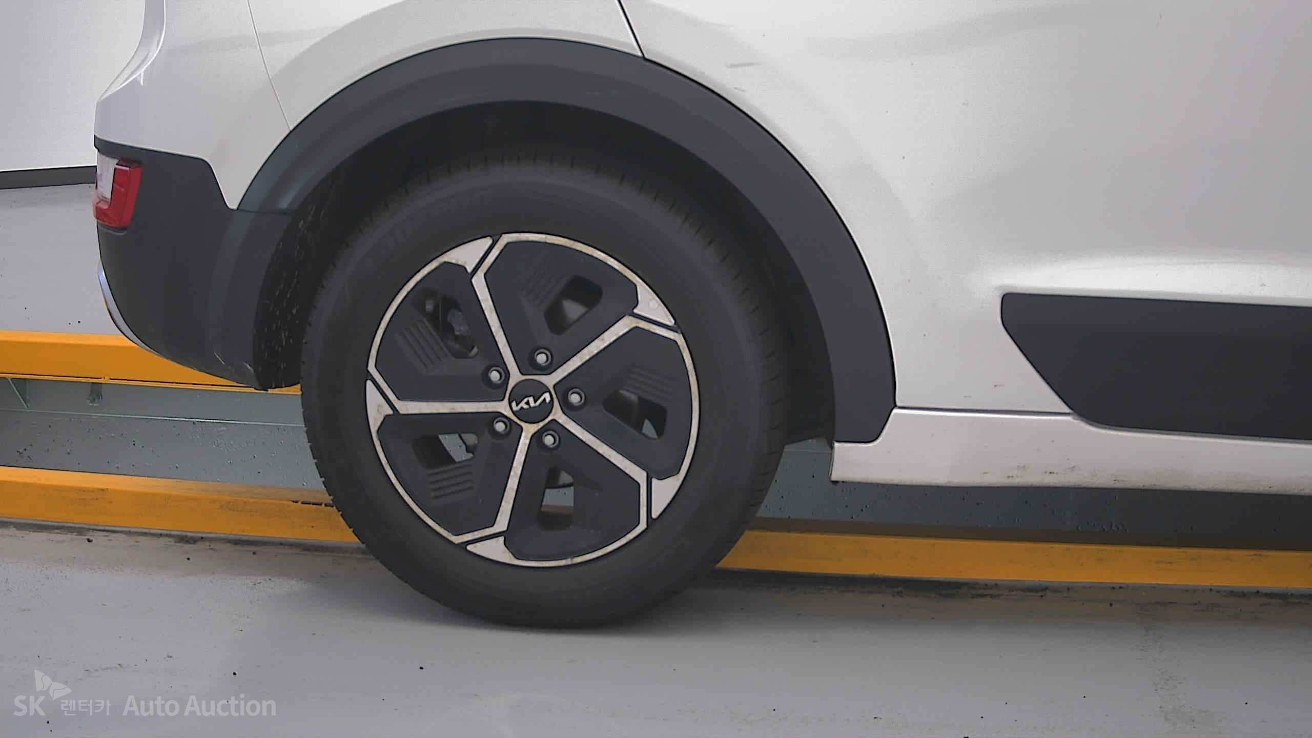 كيا All-New Niro 2022 — صورة 27