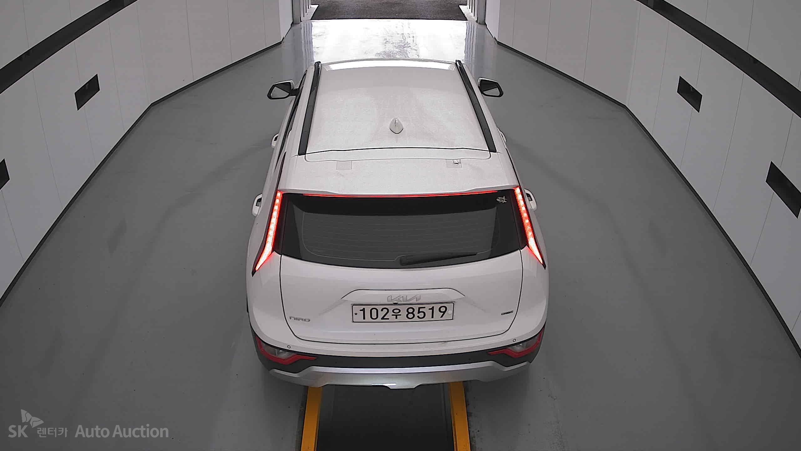 كيا All-New Niro 2022 — صورة 23