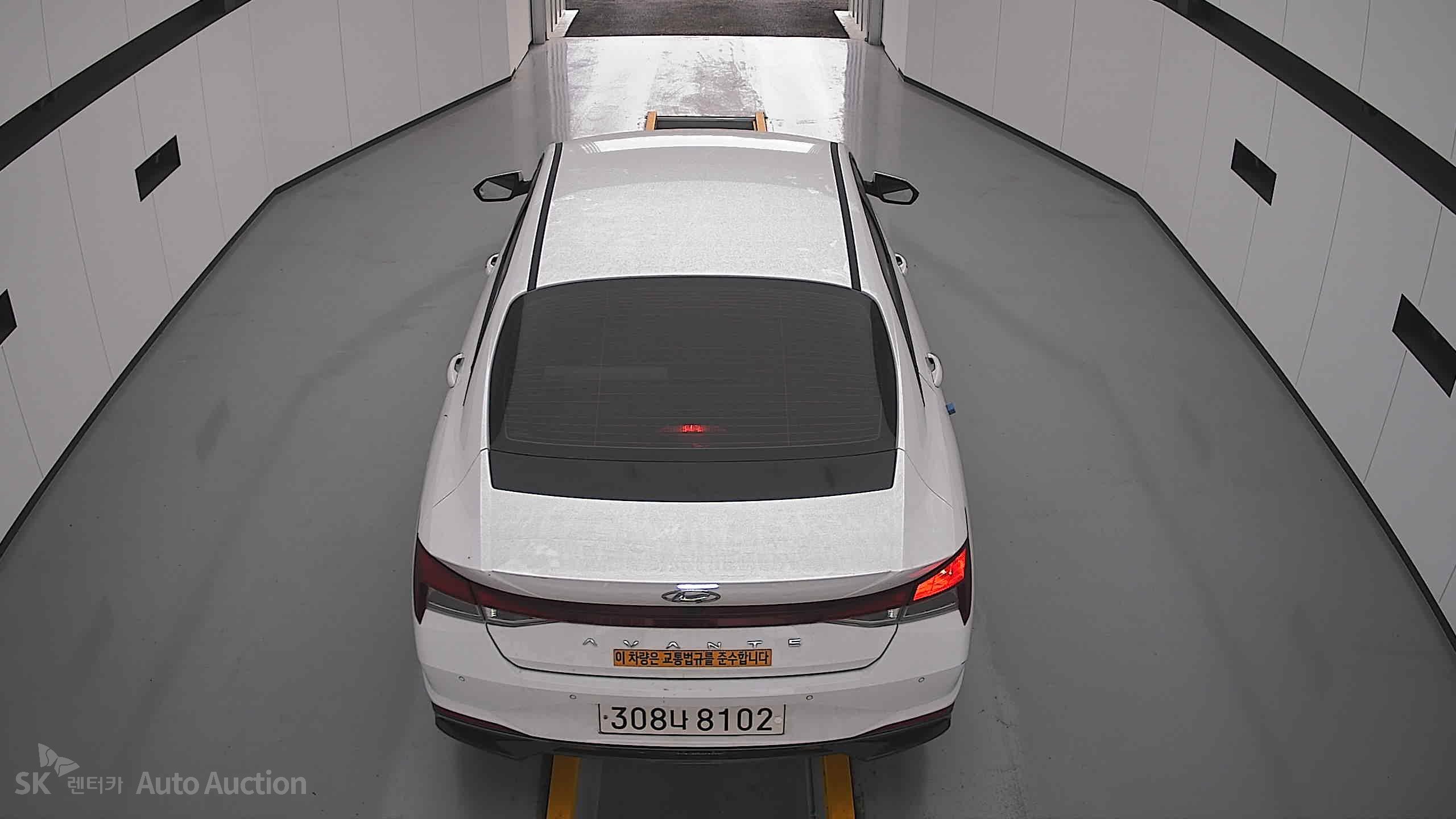 هيونداي أفانتي 2023 — صورة 23