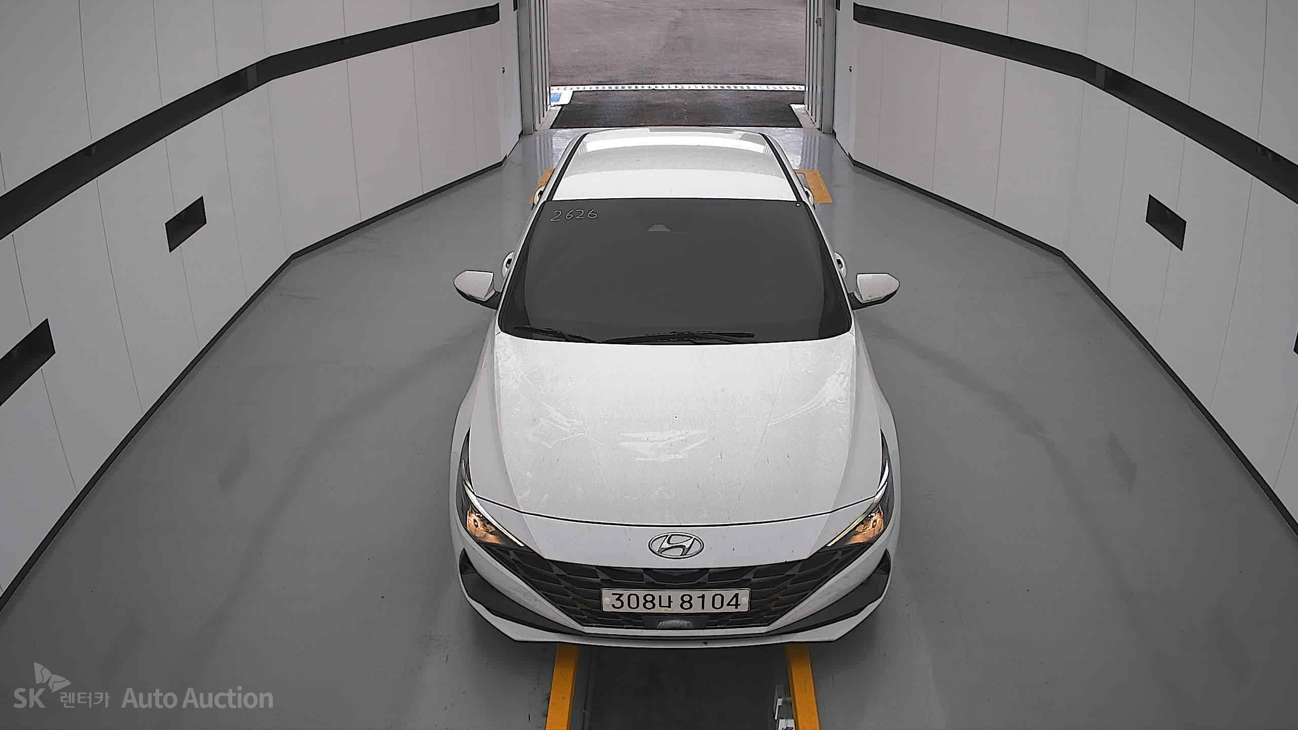 هيونداي أفانتي 2023 — صورة 24