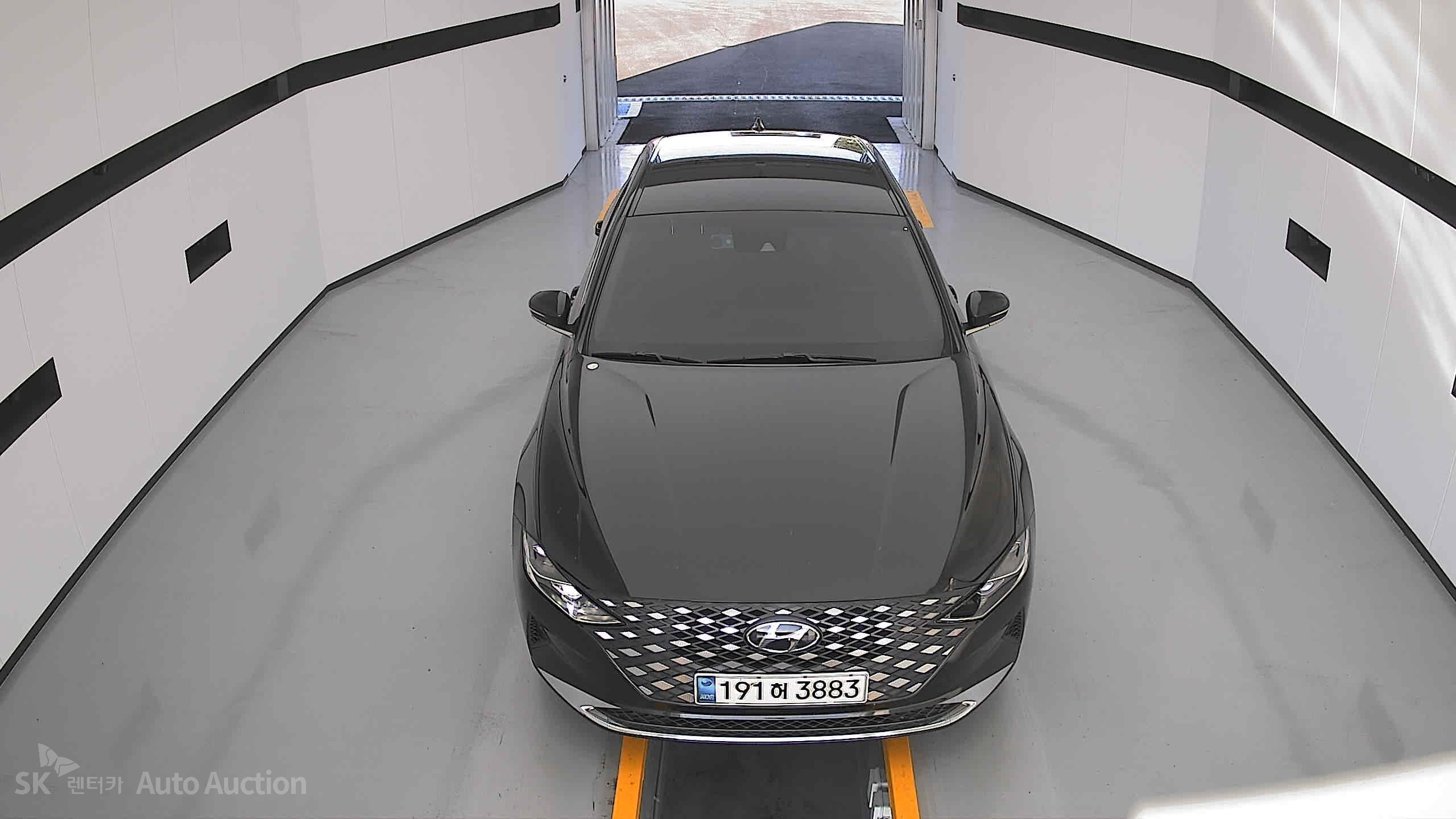 هيونداي جرانديور 2023 — صورة 16