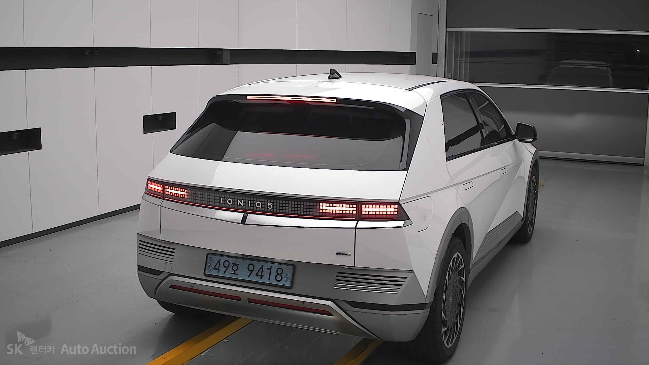 هيونداي Ioniq 2022 — صورة 16