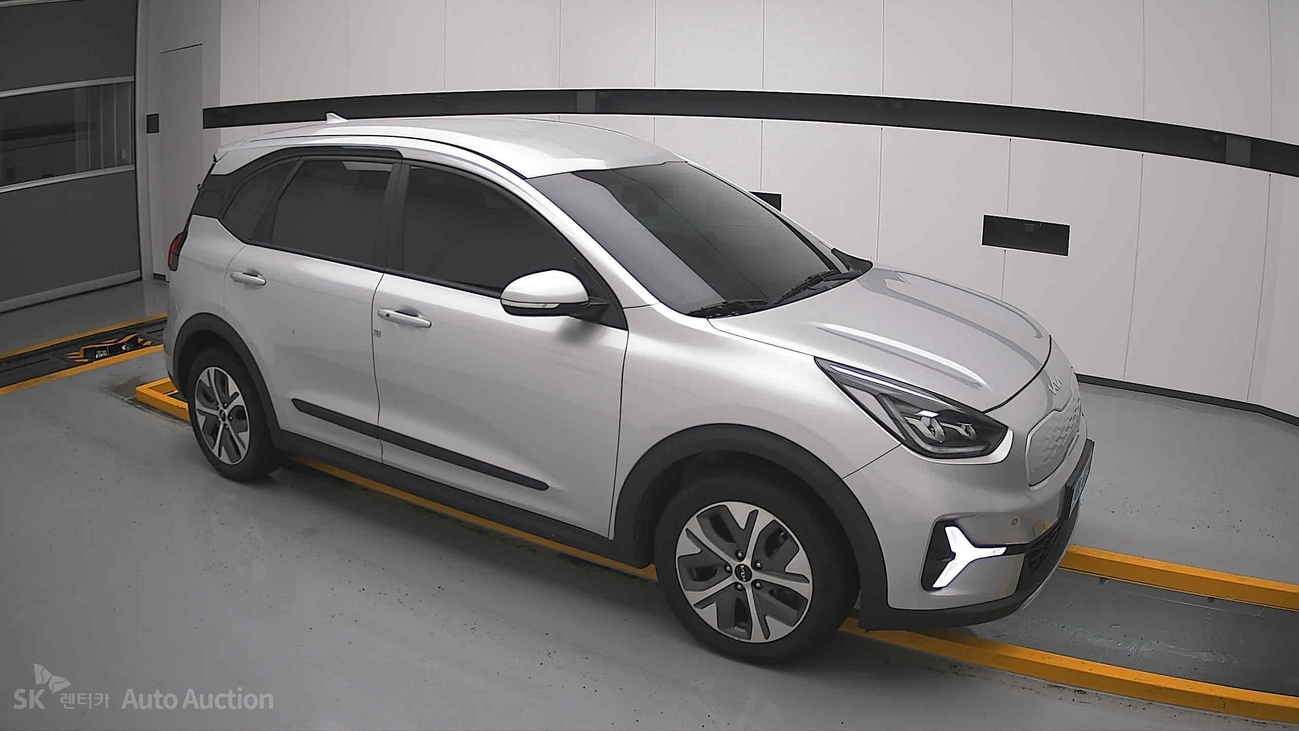 كيا Niro 2023 — صورة 20