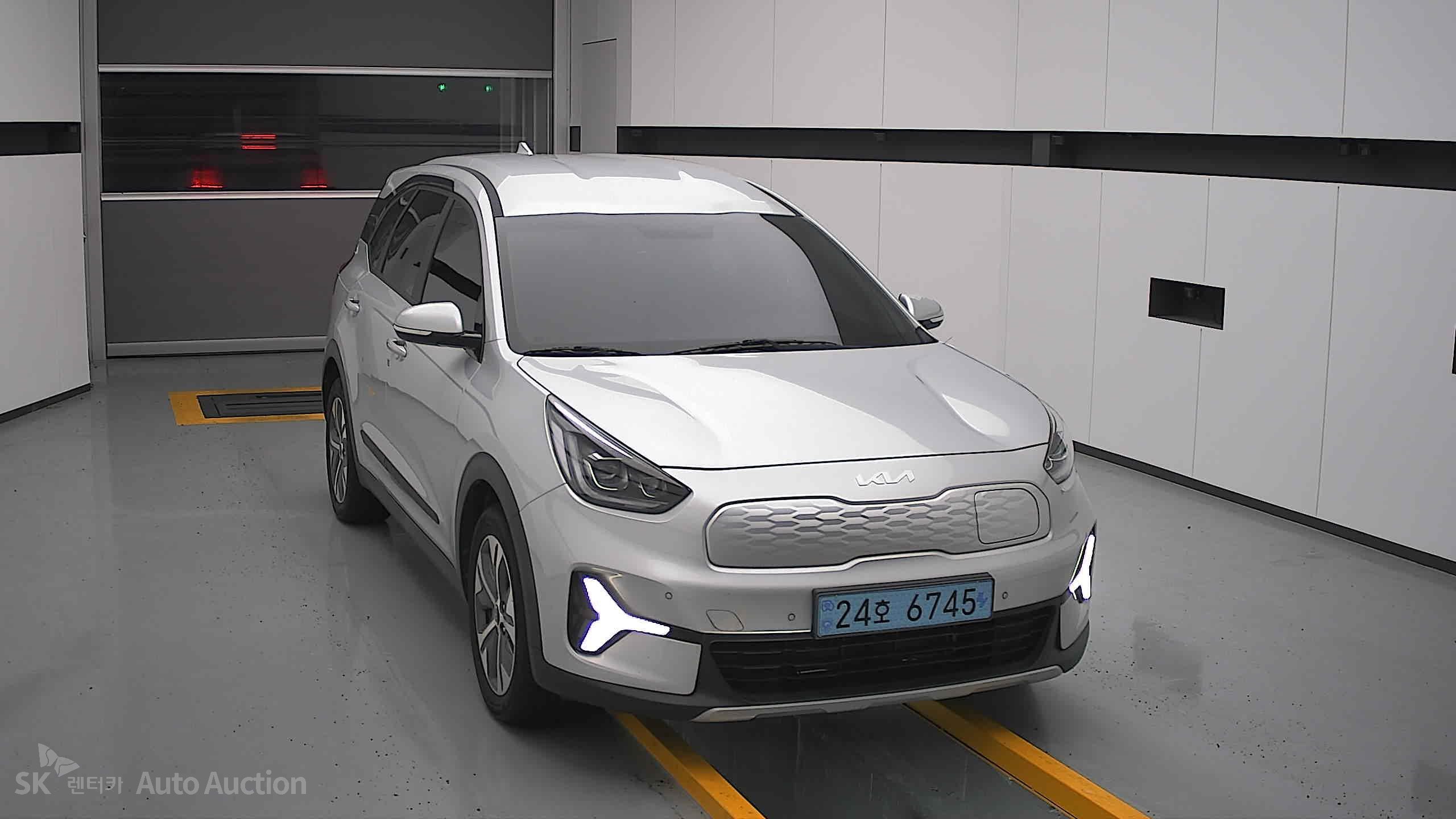 كيا Niro 2023 — صورة 22