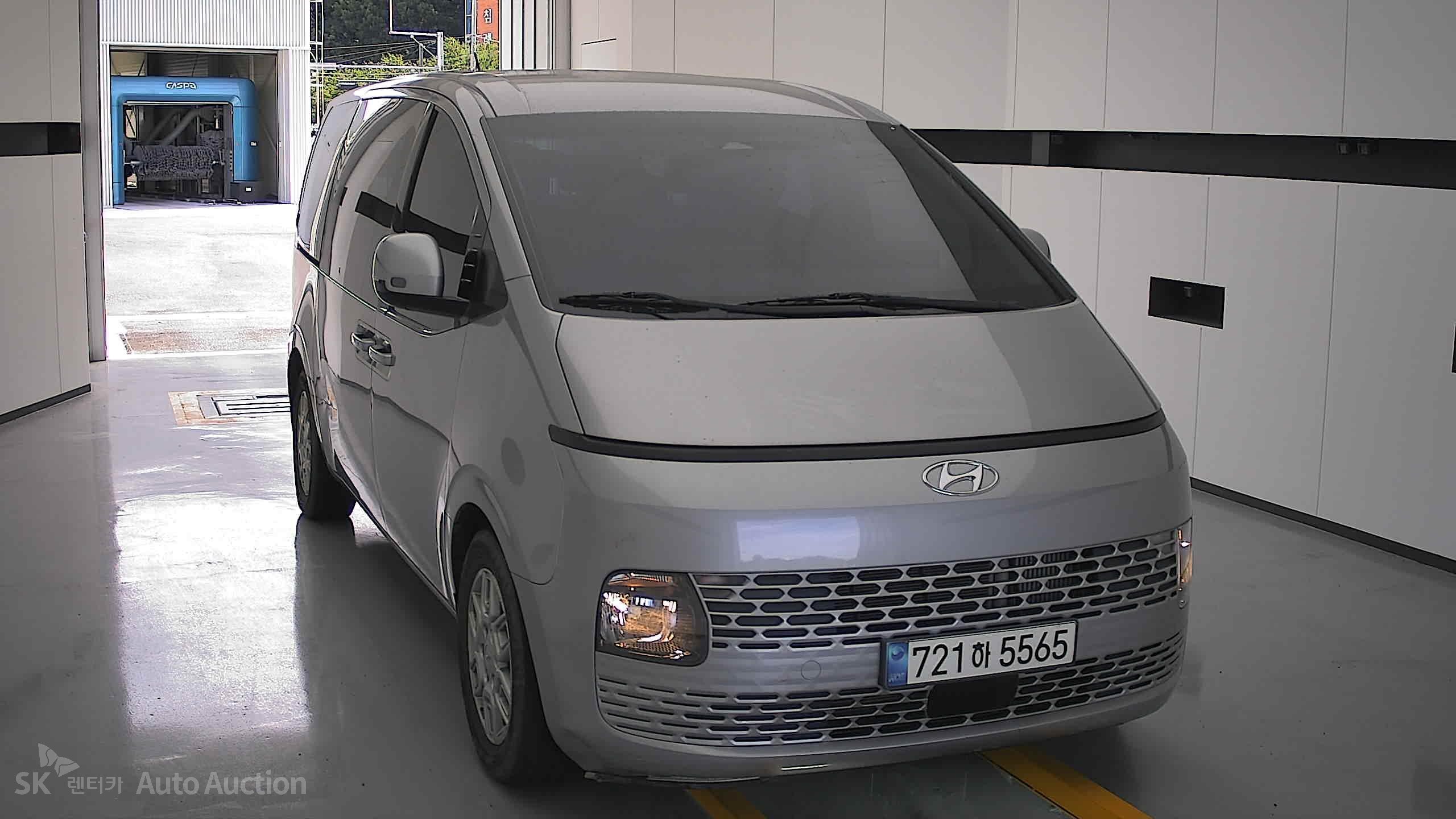 هيونداي Staria 2023 — صورة 22