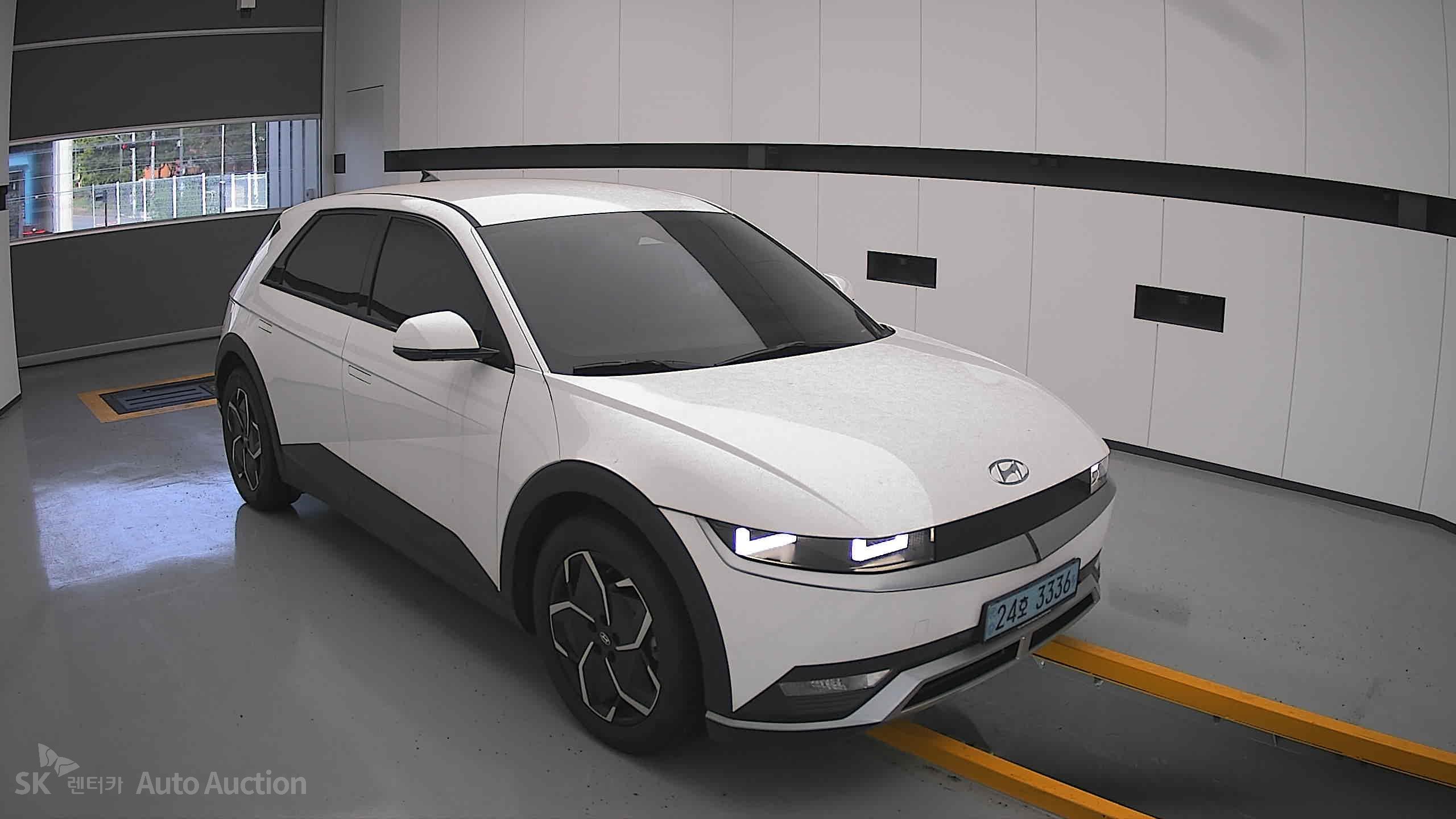 هيونداي Ioniq 2022 — صورة 21