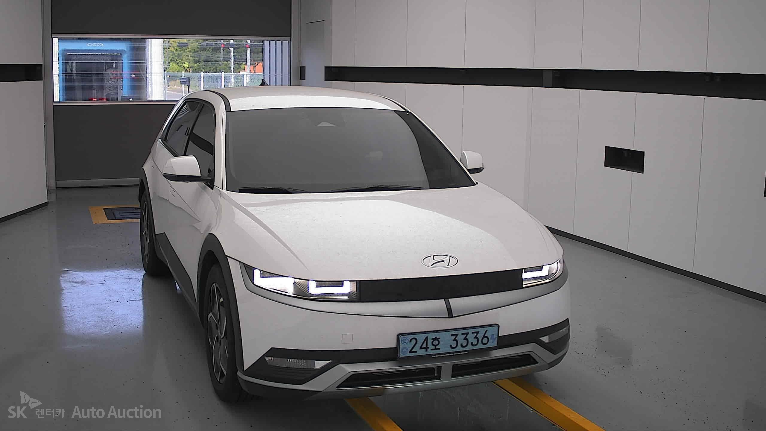 هيونداي Ioniq 2022 — صورة 22