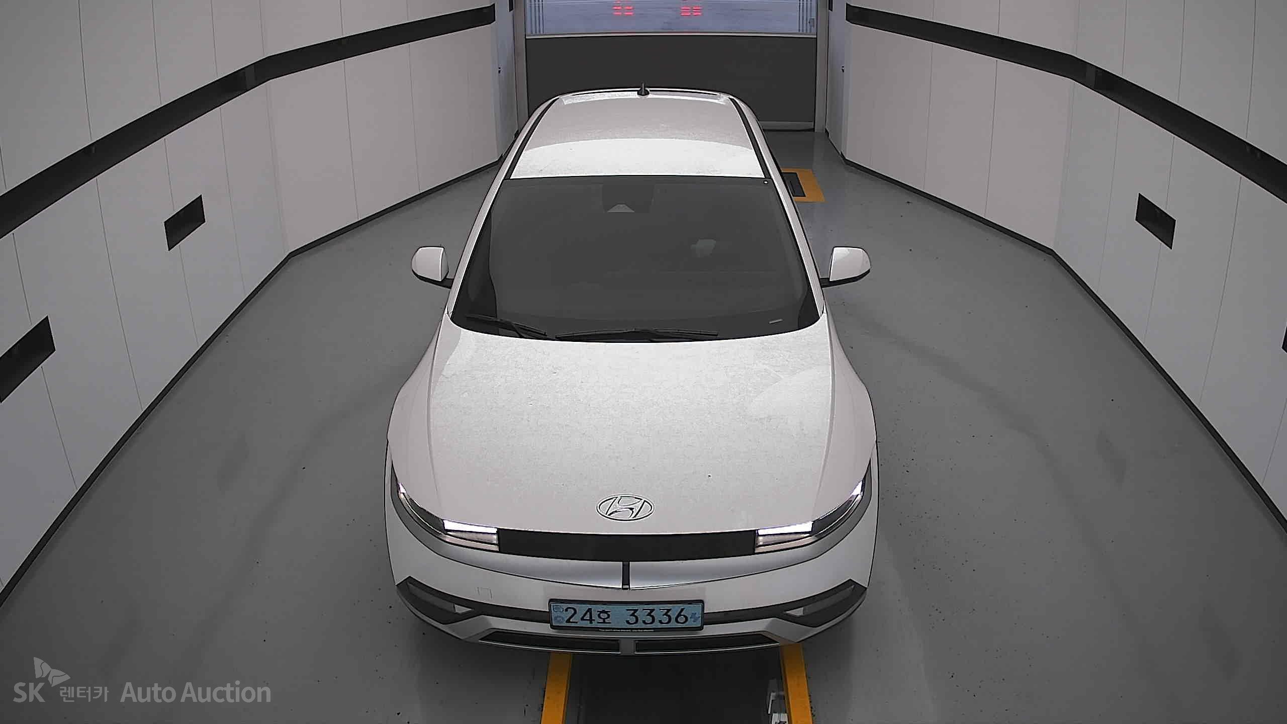 هيونداي Ioniq 2022 — صورة 24