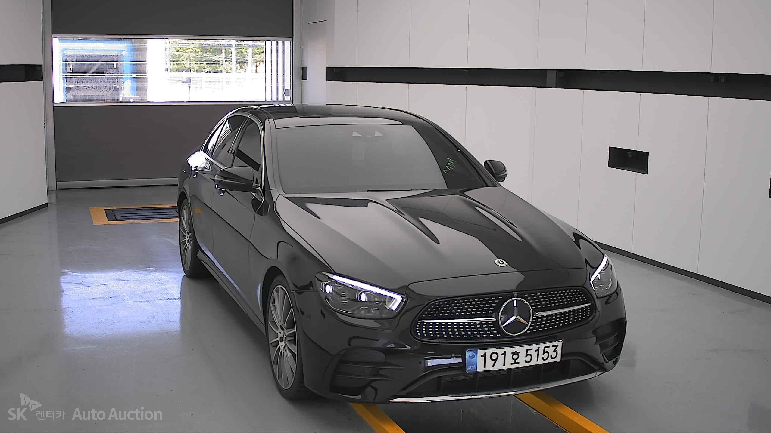 Mercedes-Benz E350 2022 — صورة 22