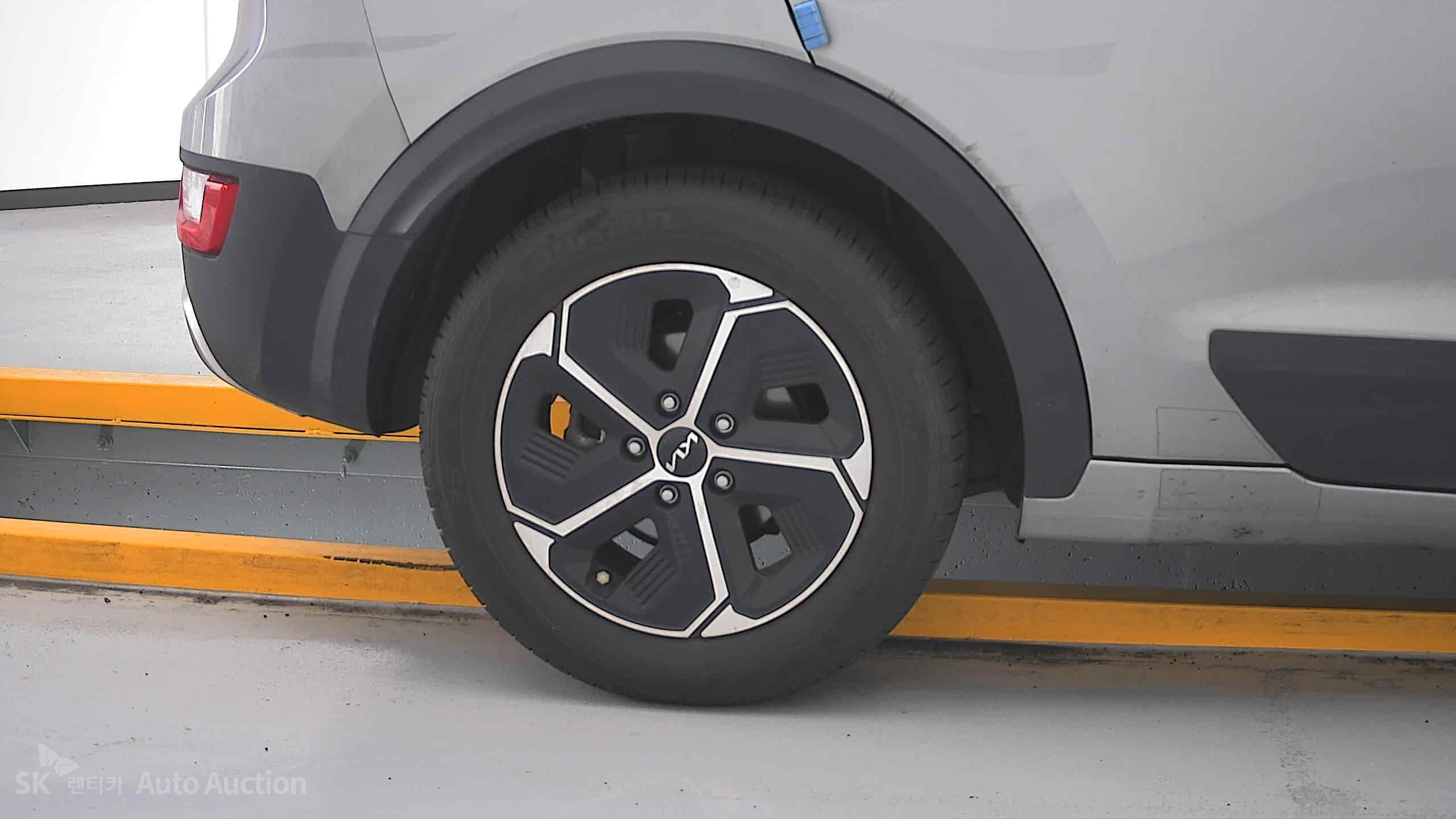 كيا All-New Niro 2022 — صورة 27