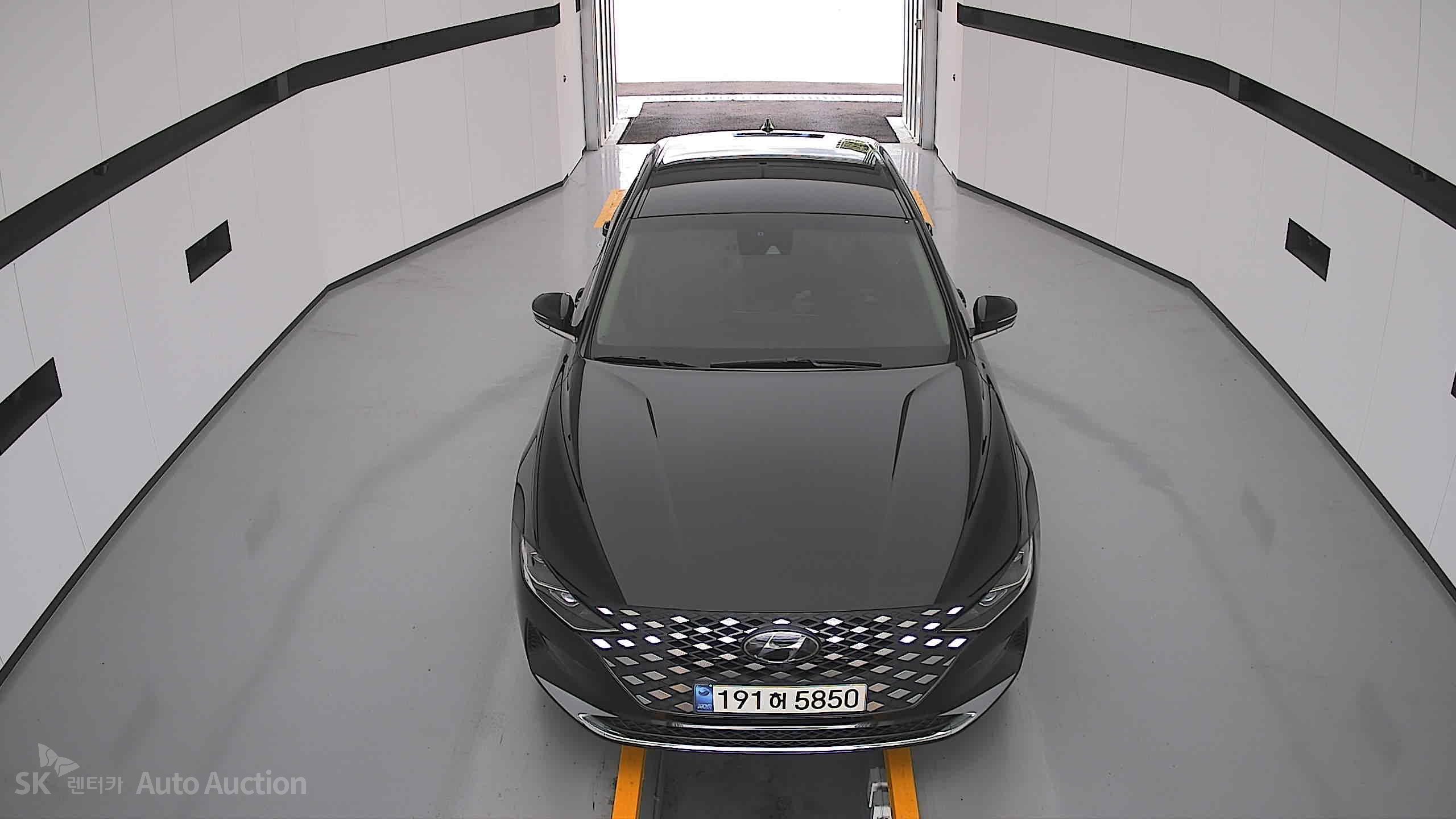 هيونداي جرانديور 2023 — صورة 24