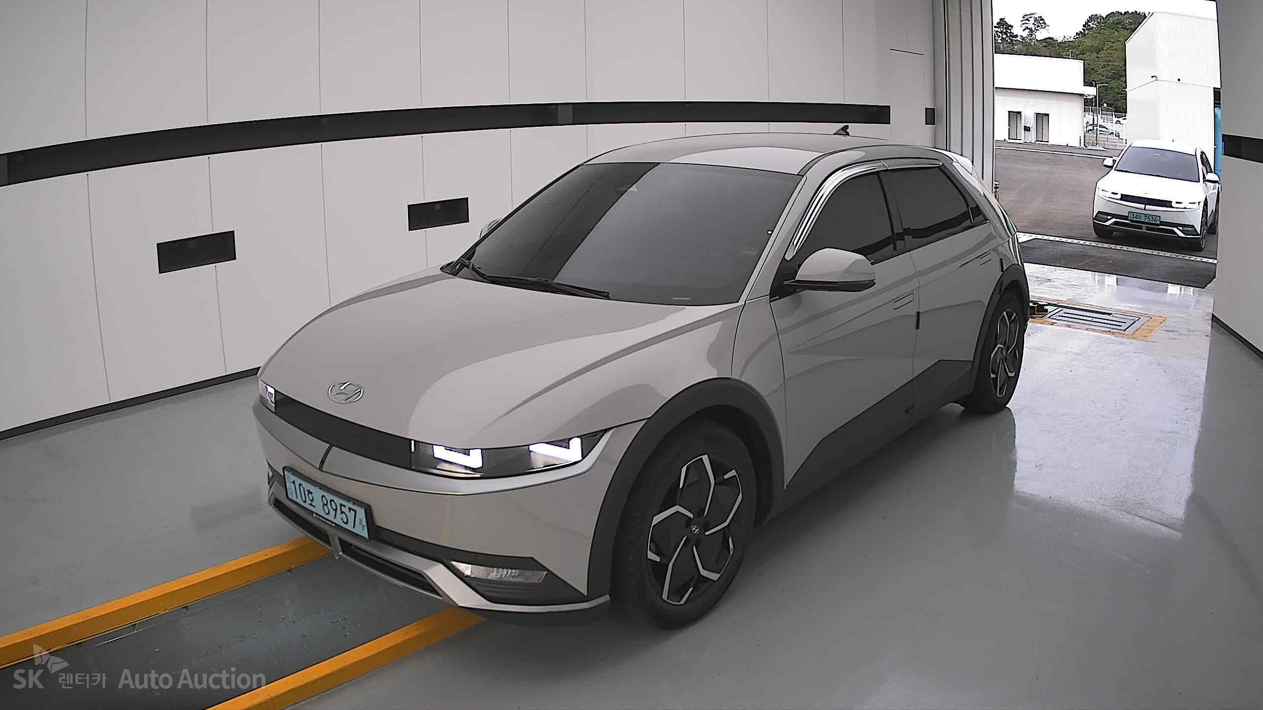 هيونداي Ioniq 2022 — صورة 11