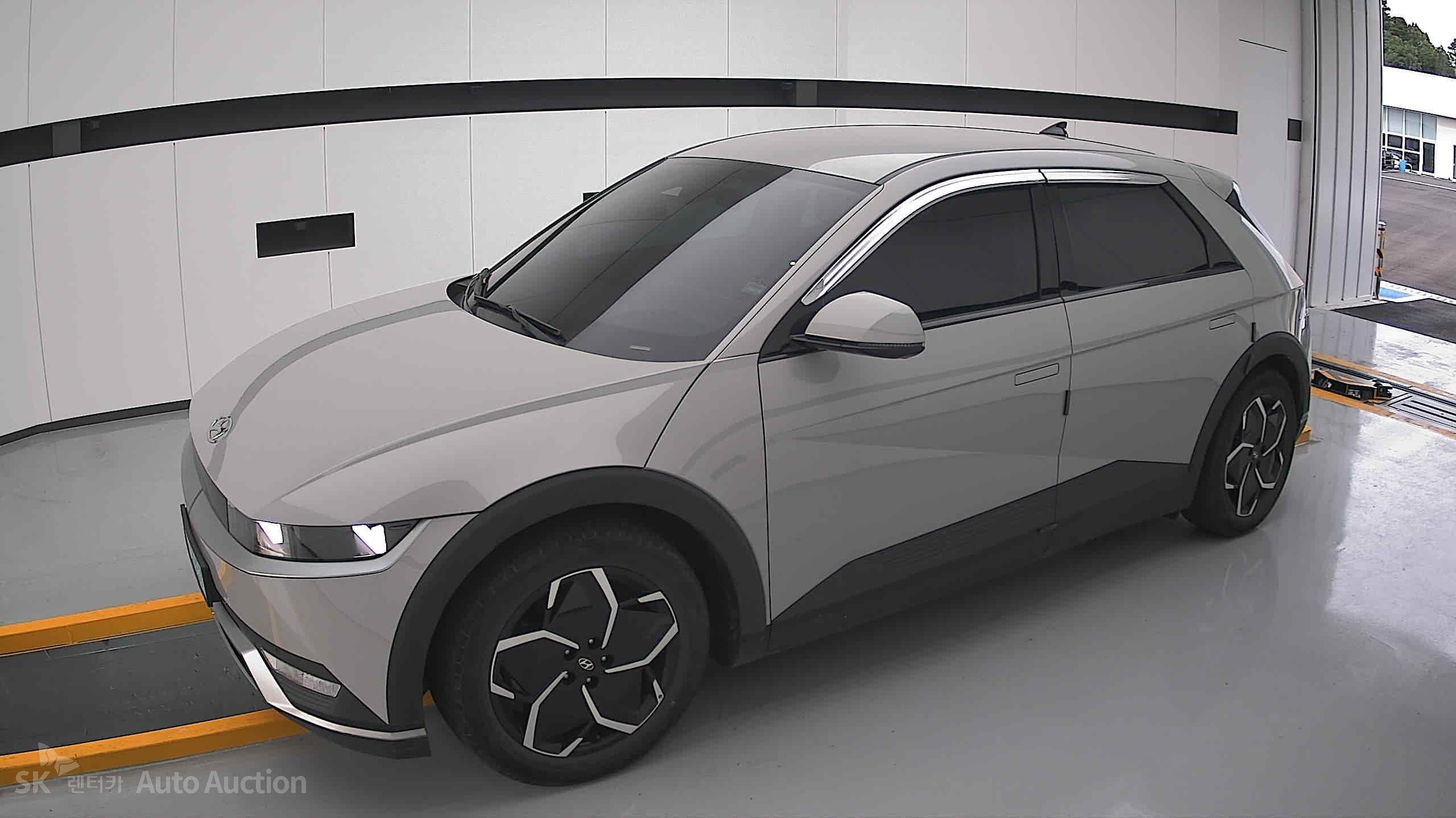 هيونداي Ioniq 2022 — صورة 12