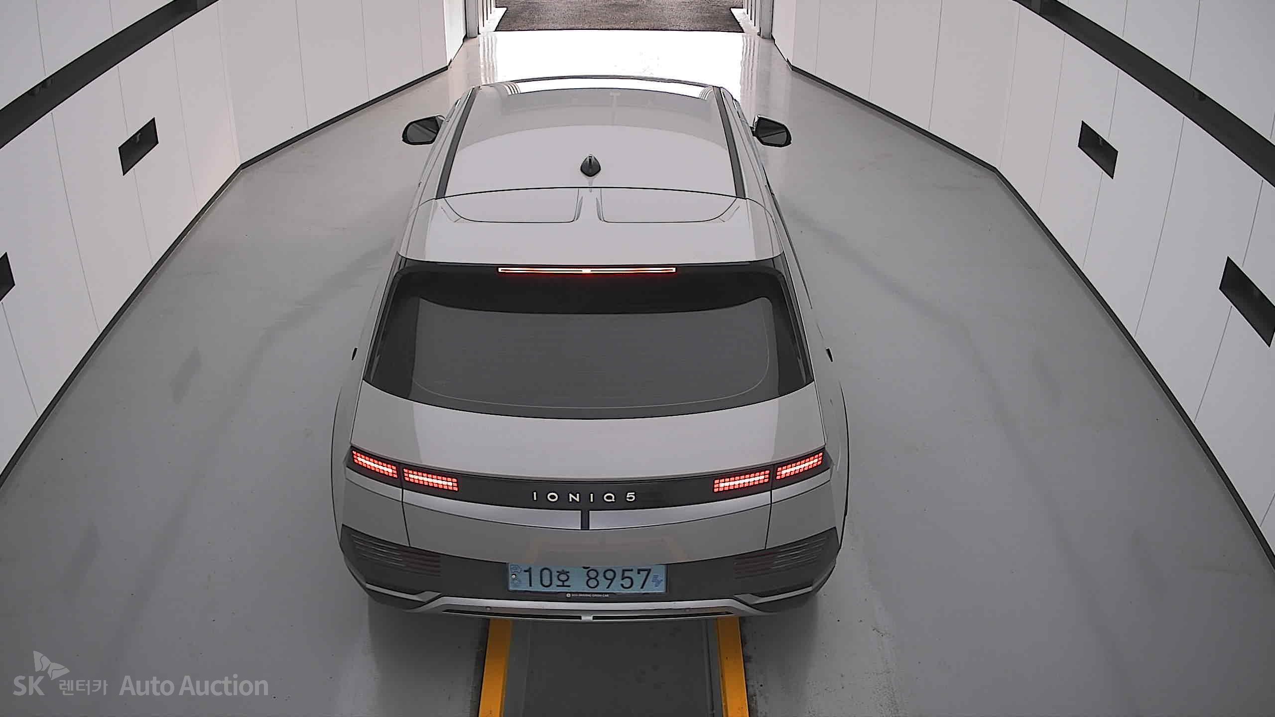 هيونداي Ioniq 2022 — صورة 23