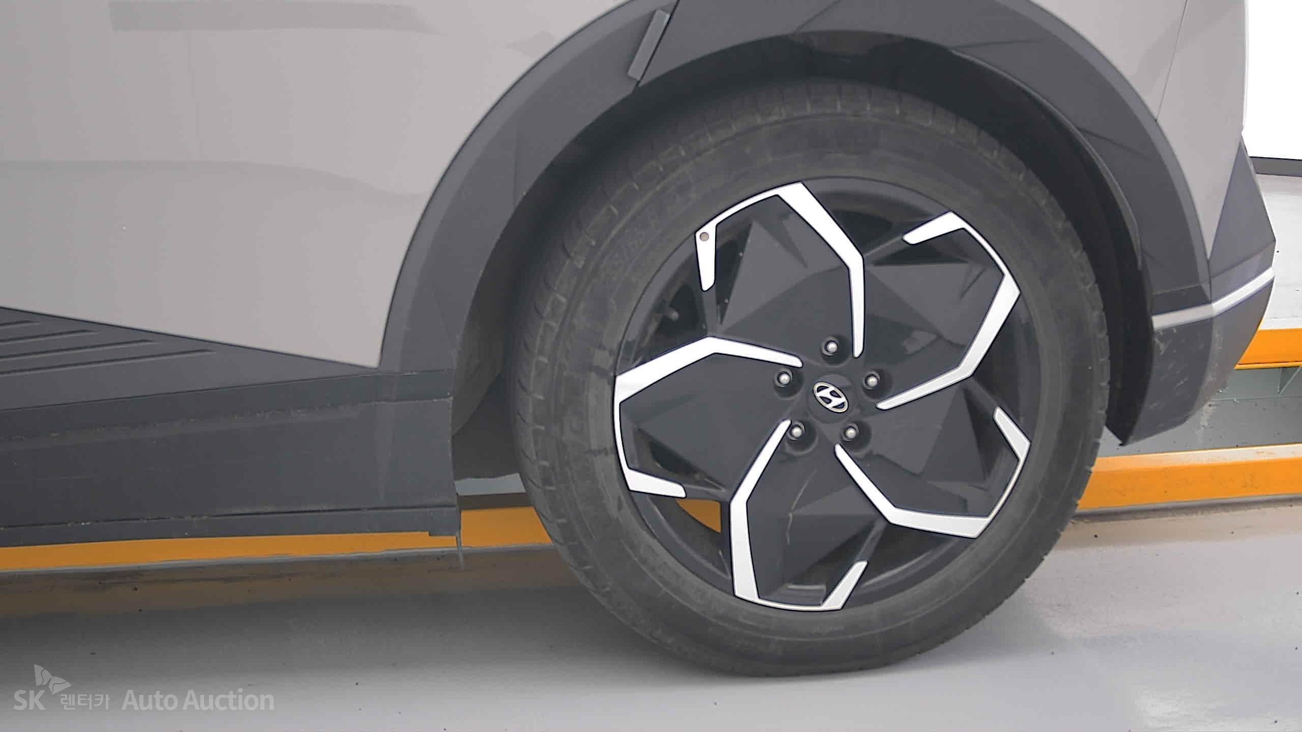 هيونداي Ioniq 2022 — صورة 26