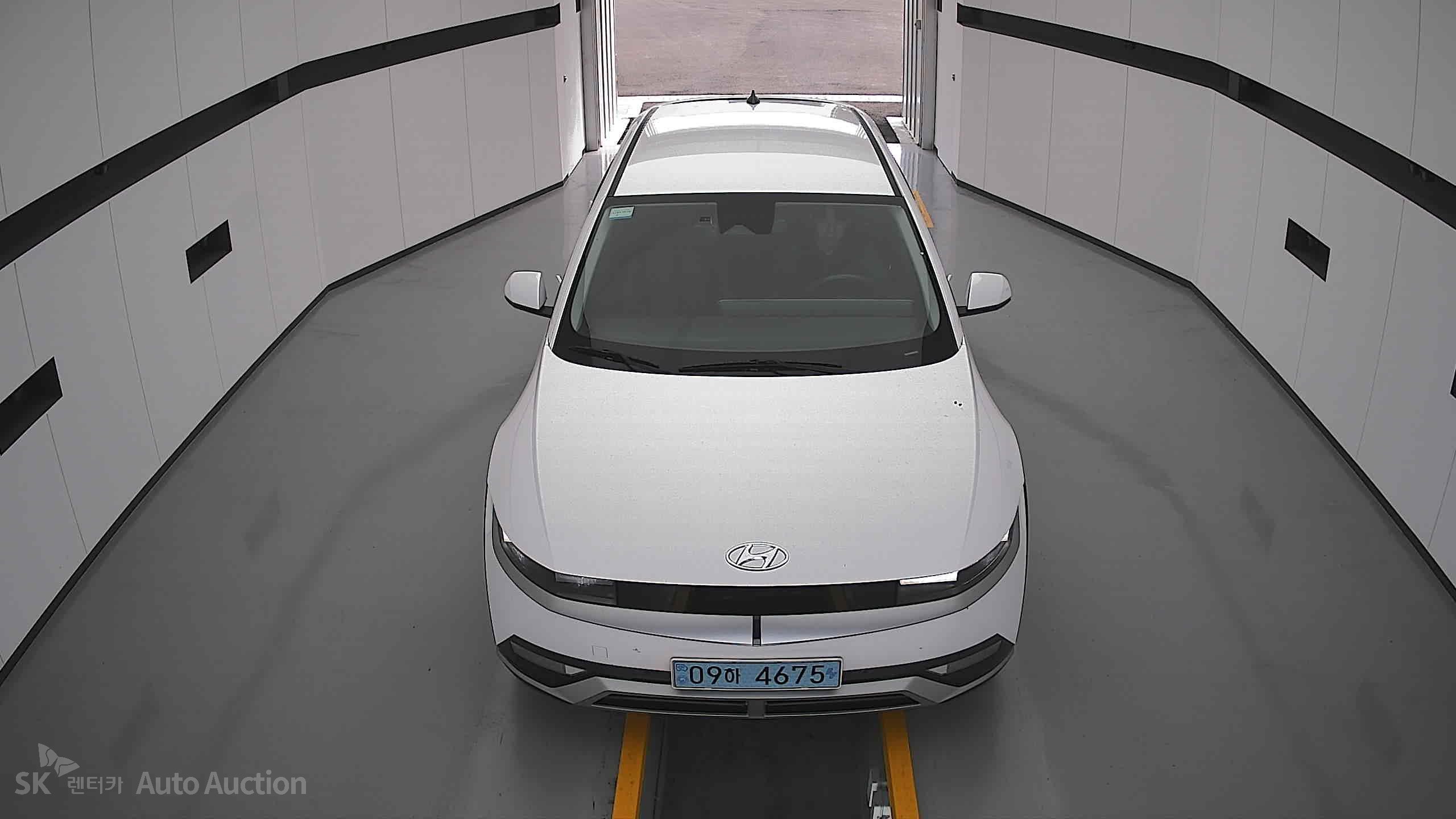 هيونداي Ioniq 2023 — صورة 24