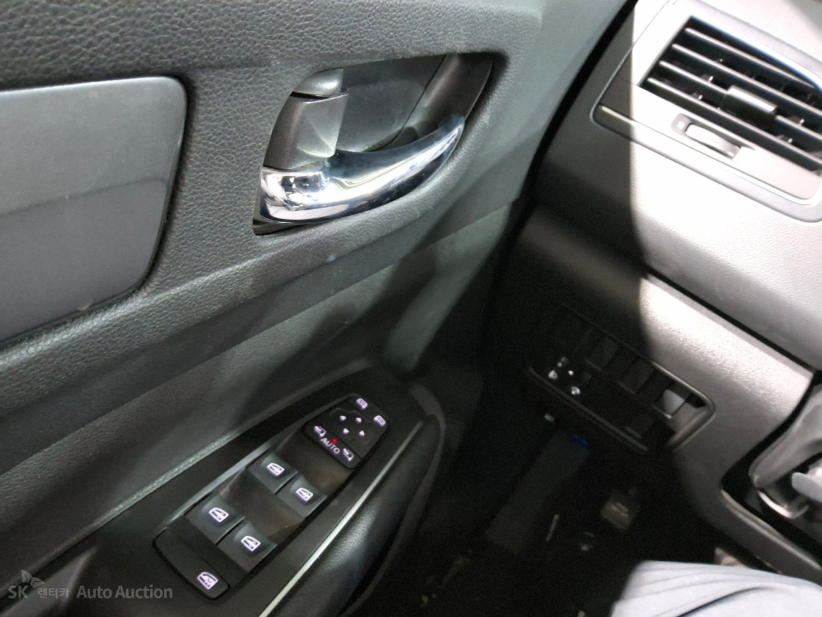 Renault Samsung Qm6 2023 — صورة 23