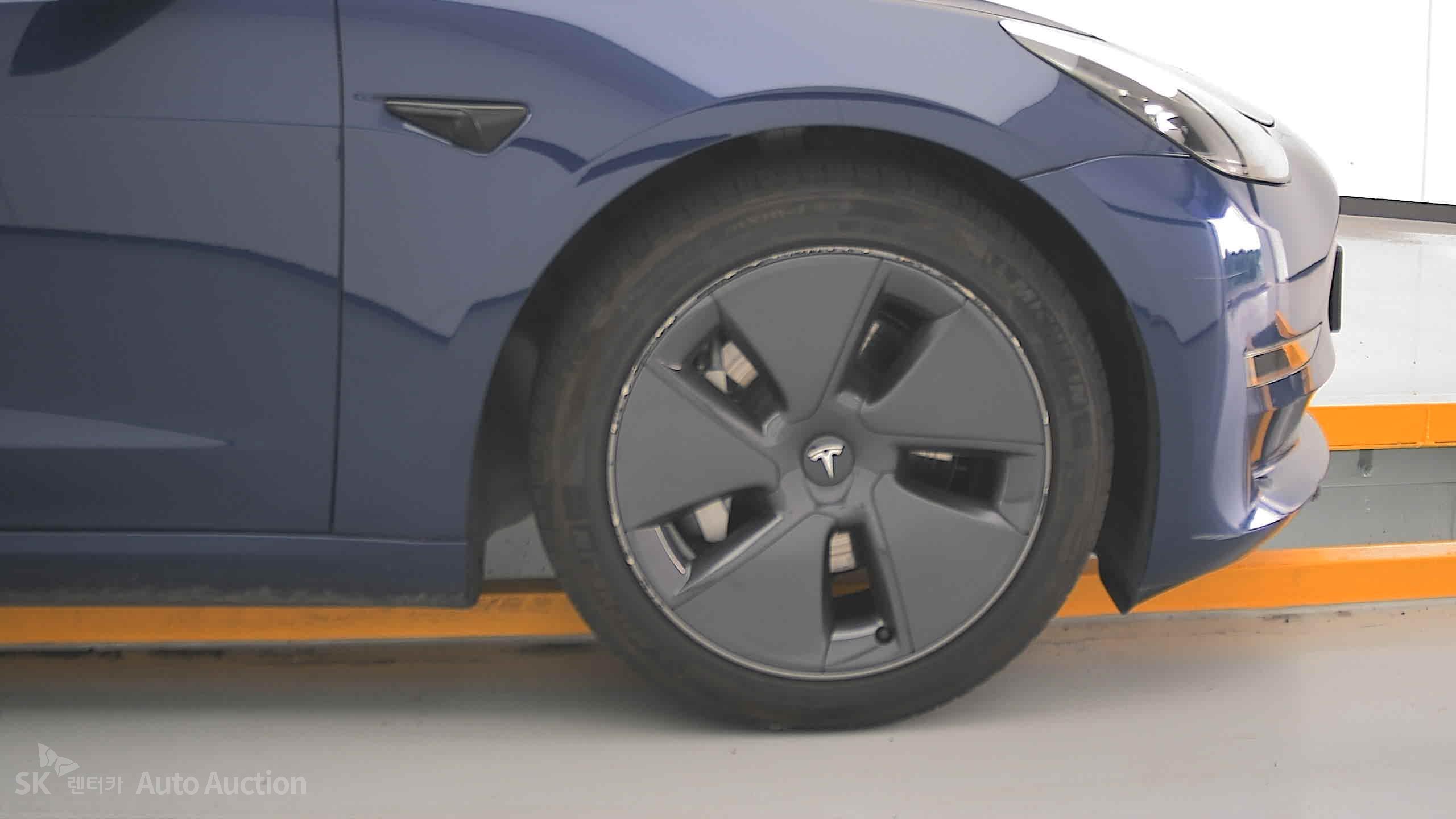 Tesla Model 3 2022 — صورة 28
