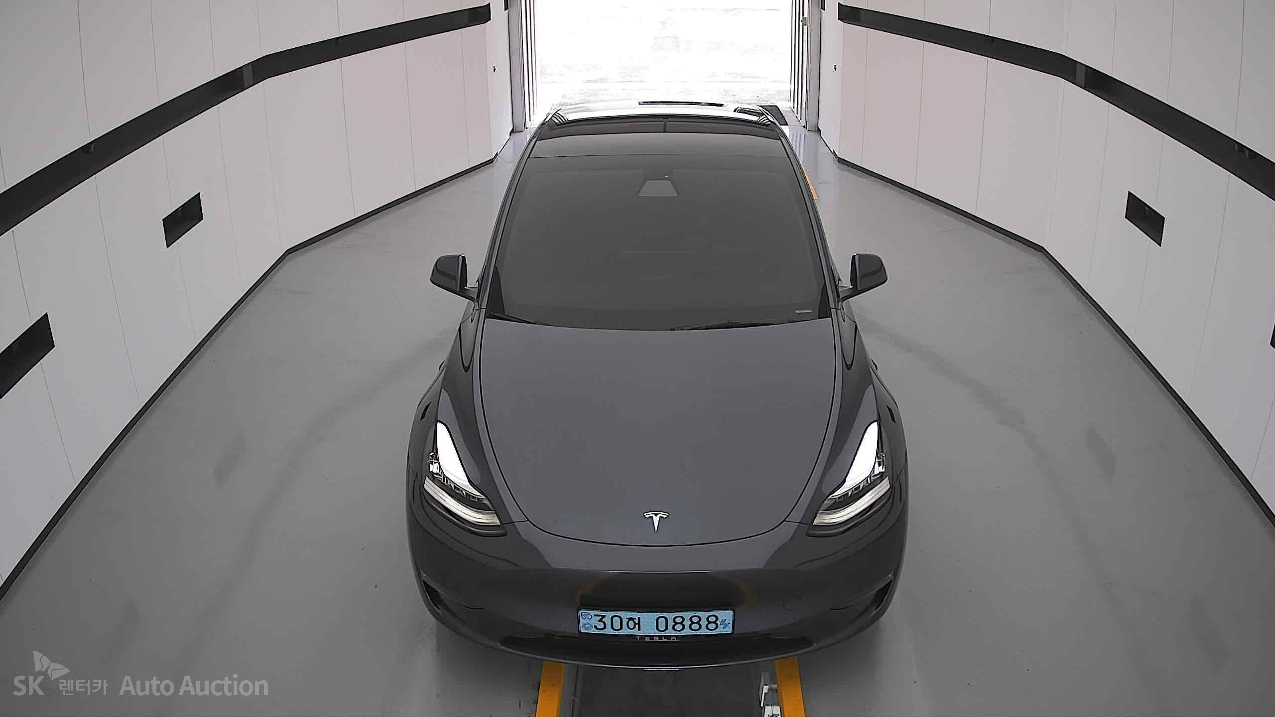 Tesla Model Y 2022 — صورة 24