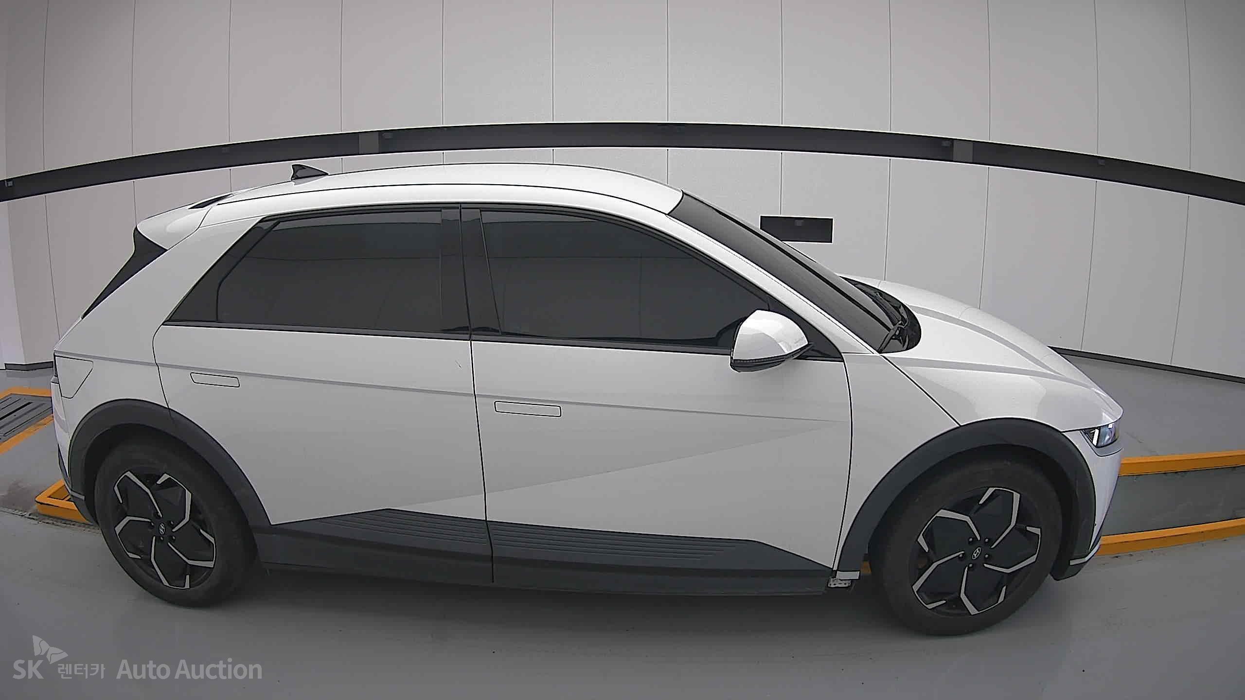 هيونداي Ioniq 2022 — صورة 19