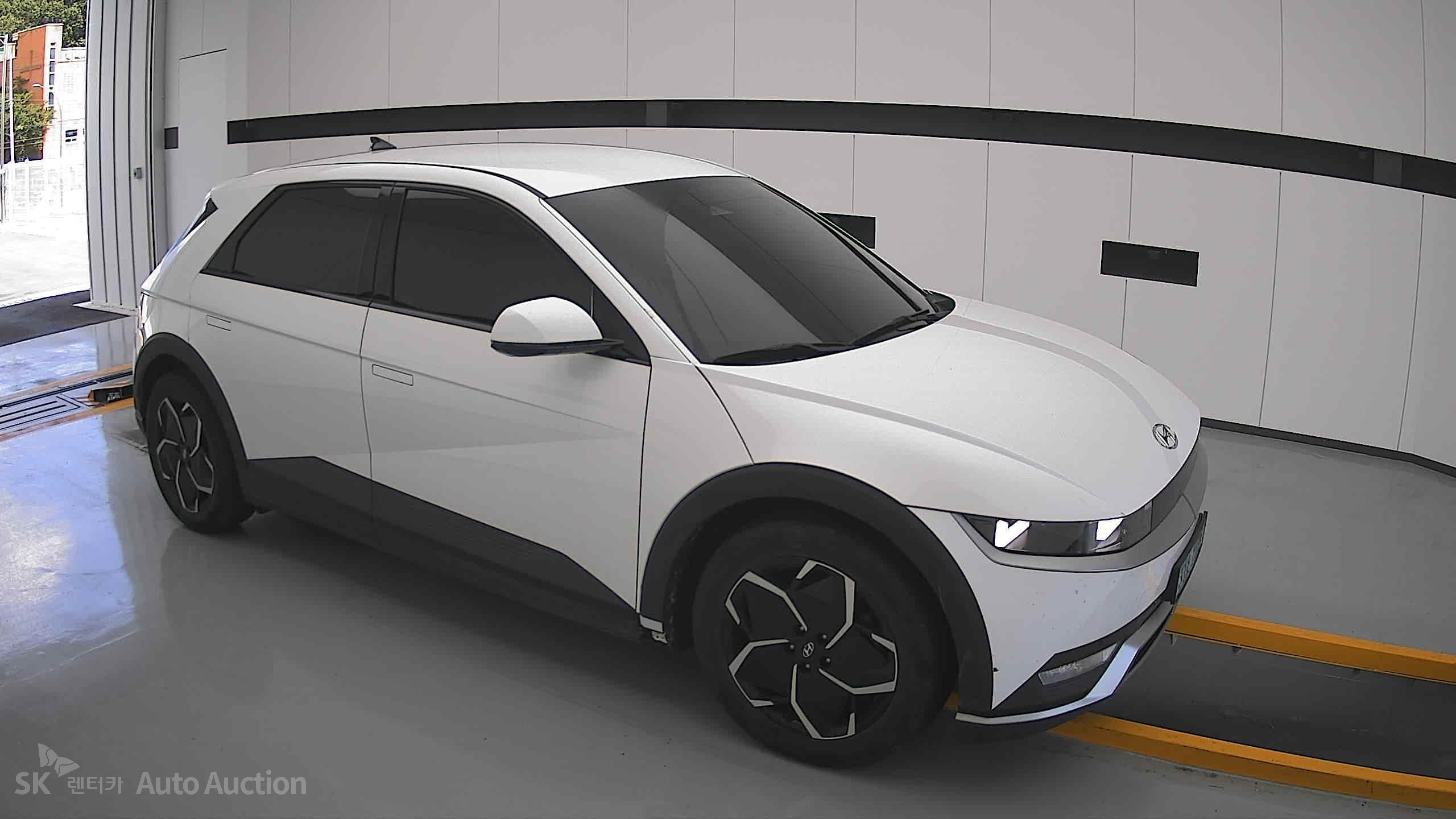 هيونداي Ioniq 2022 — صورة 20