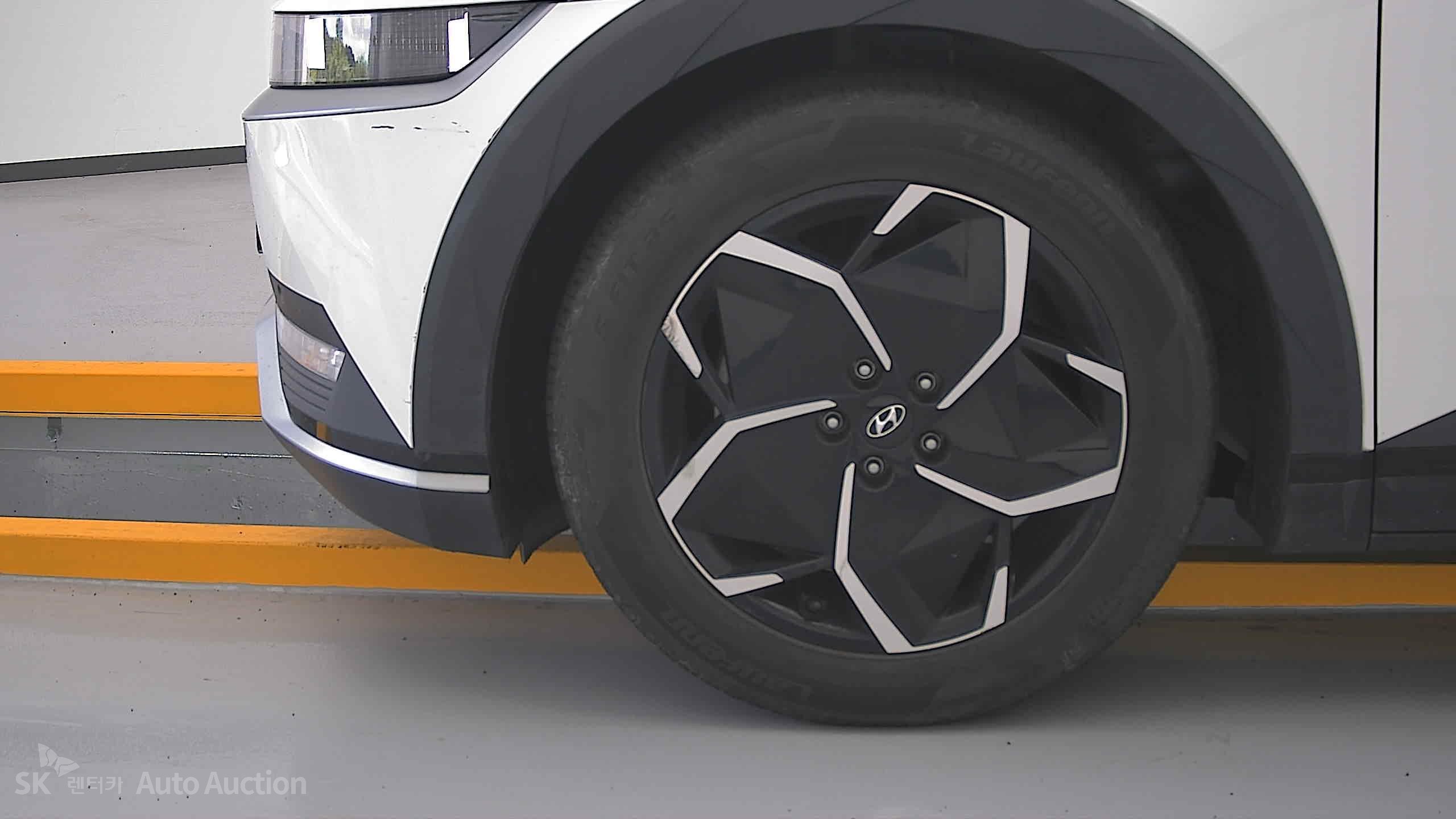 هيونداي Ioniq 2022 — صورة 25