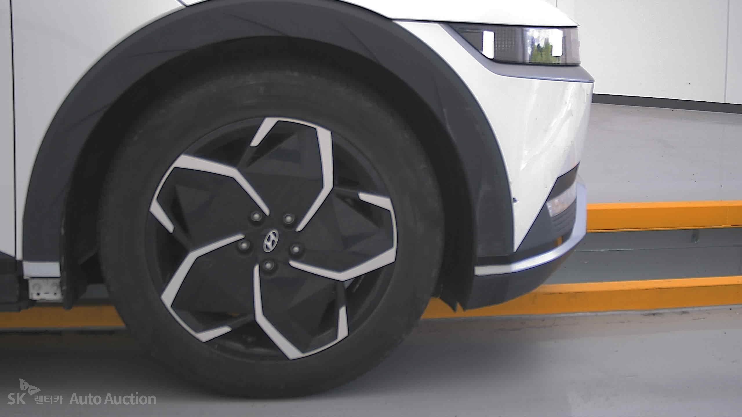 هيونداي Ioniq 2022 — صورة 28