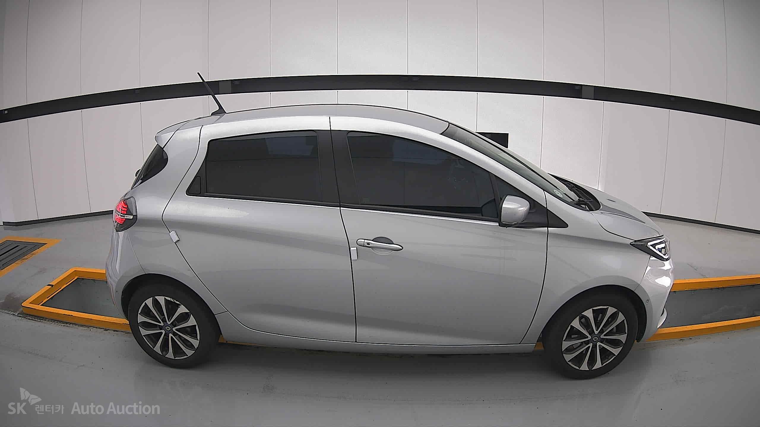 Renault Samsung Zoe 2021 — صورة 19
