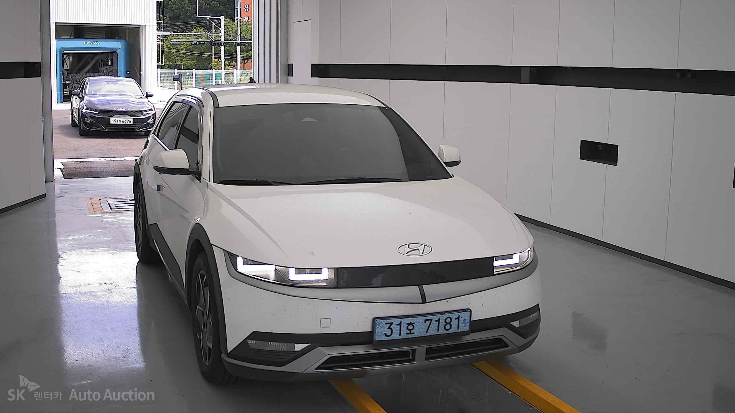 هيونداي Ioniq 2022 — صورة 22