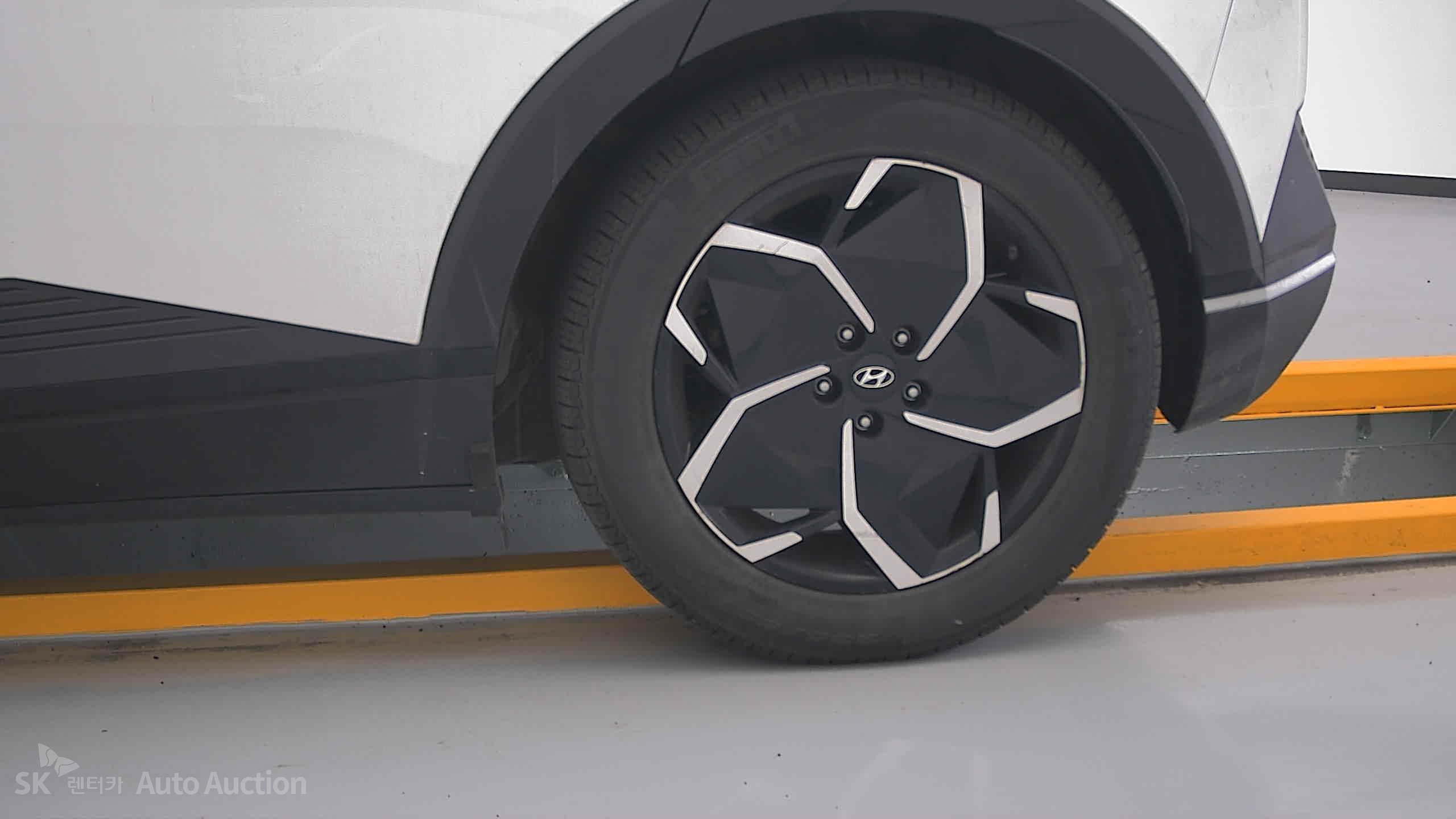 هيونداي Ioniq 2022 — صورة 26